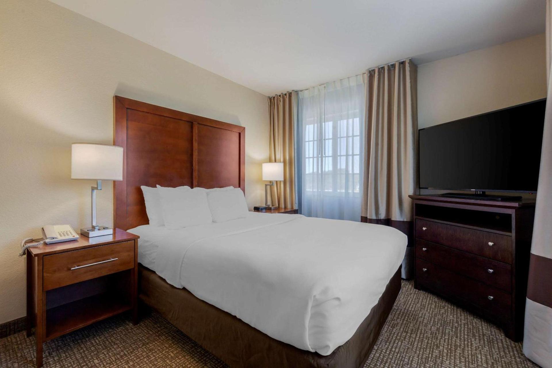 Comfort Suites Johnson Creek Conference Center photo 22