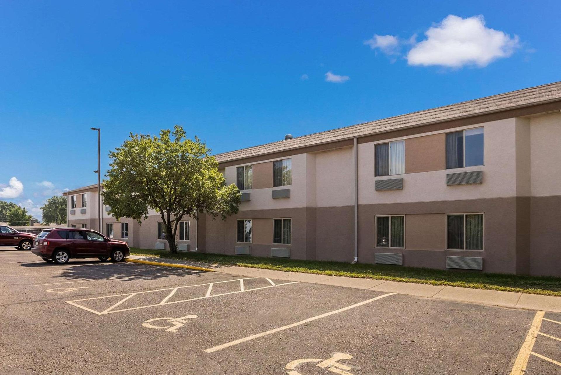 Sleep Inn Sioux Falls Airport photo 4