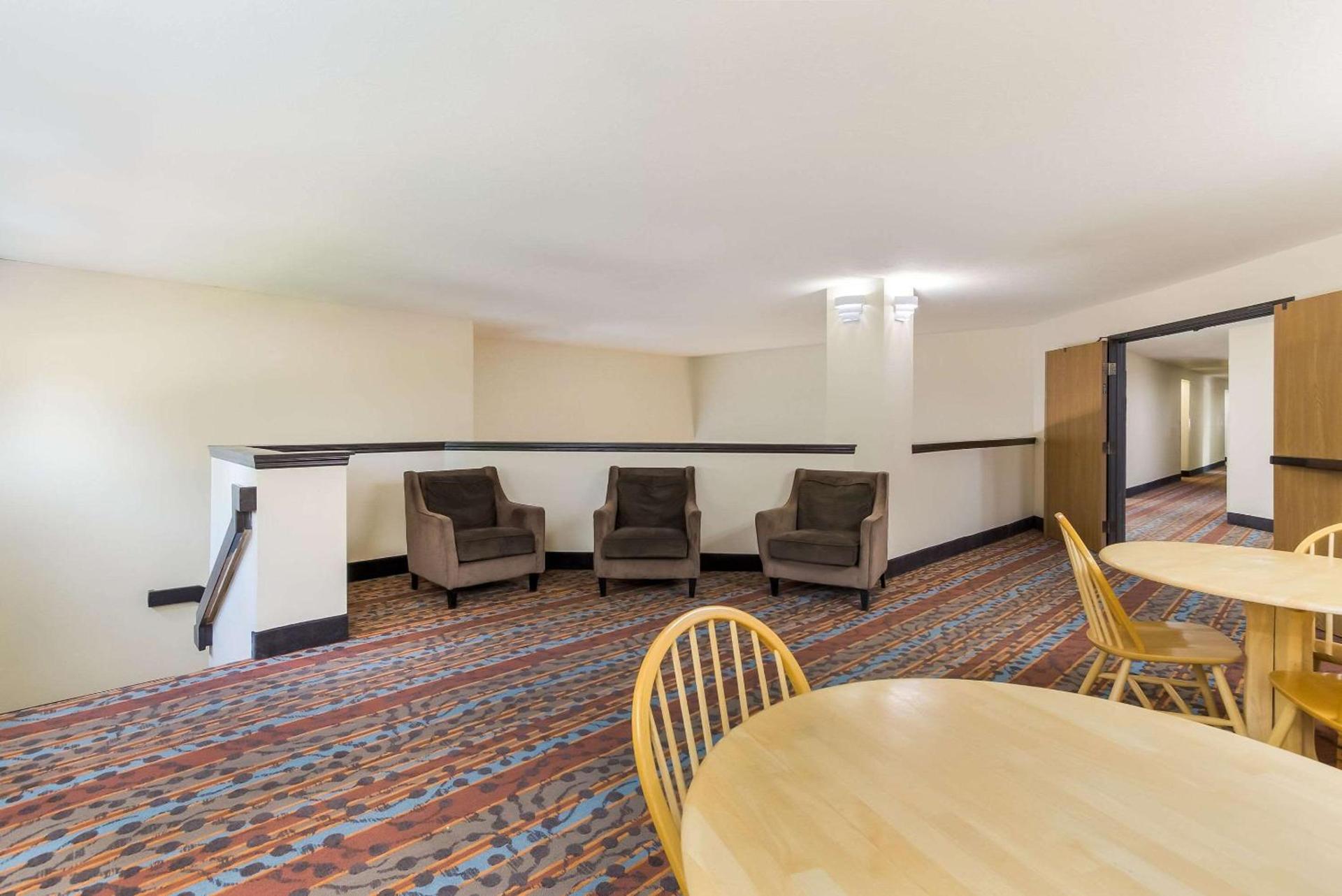 Sleep Inn Sioux Falls Airport photo 14