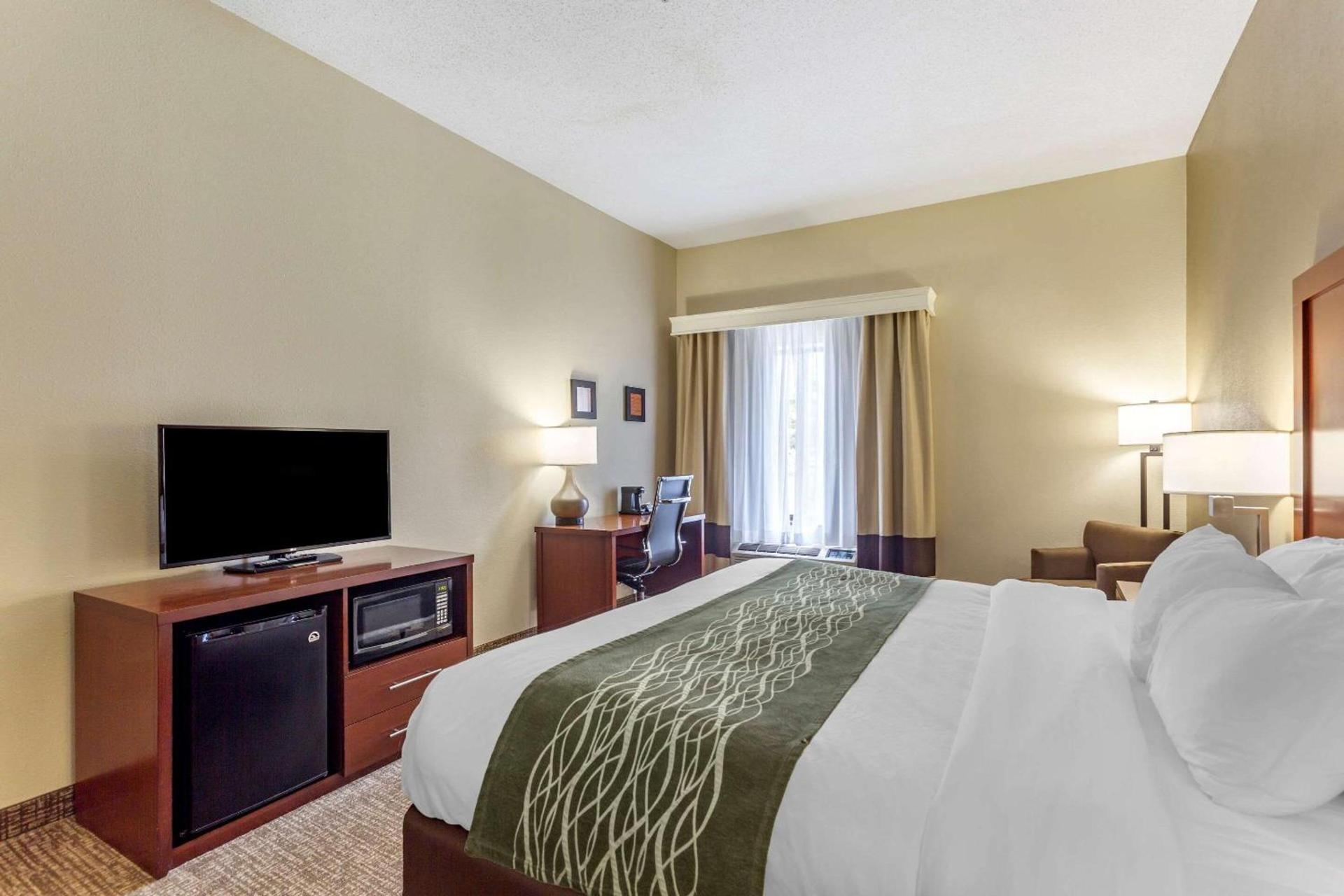 Comfort Inn & Suites Cave City photo 12
