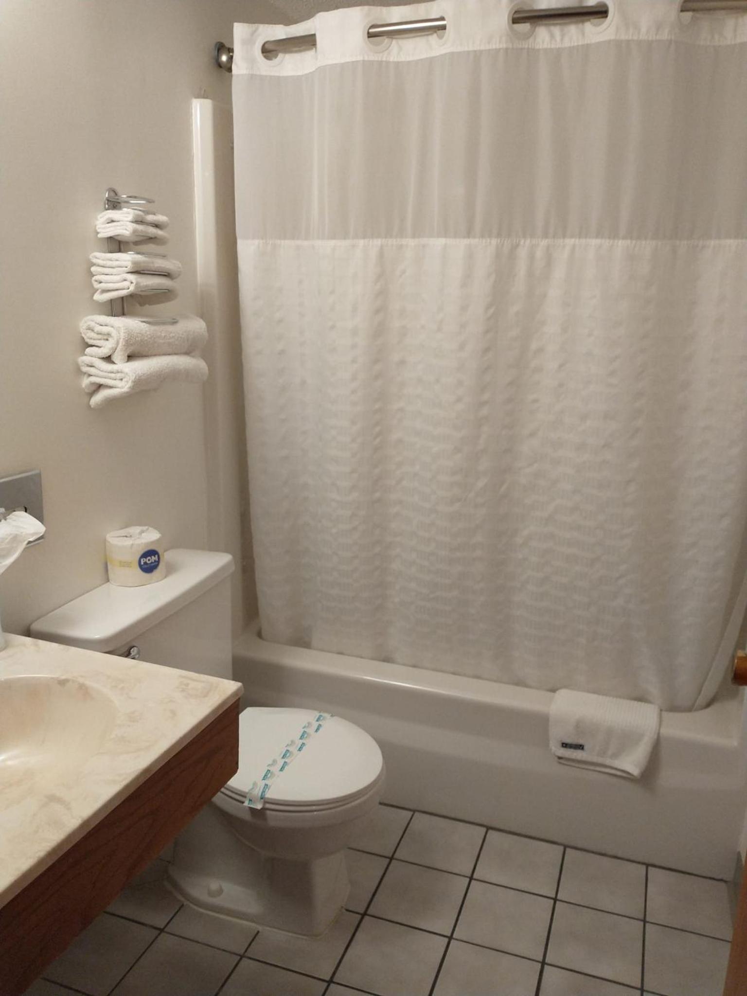 Sauk River Inn & Suites, a Travelodge by Wyndham photo 29