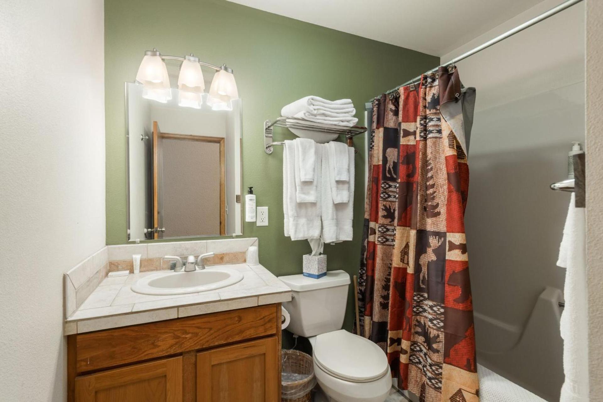 Ponderosa Lodge photo 36