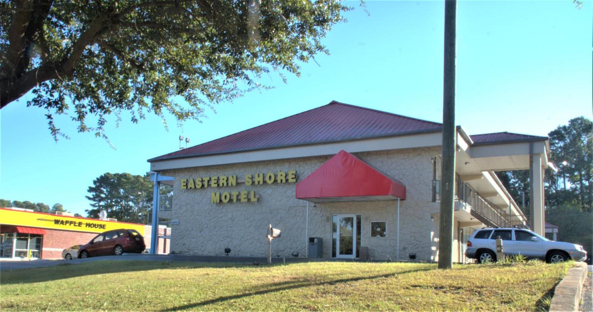 Eastern Shore Motel photo 1