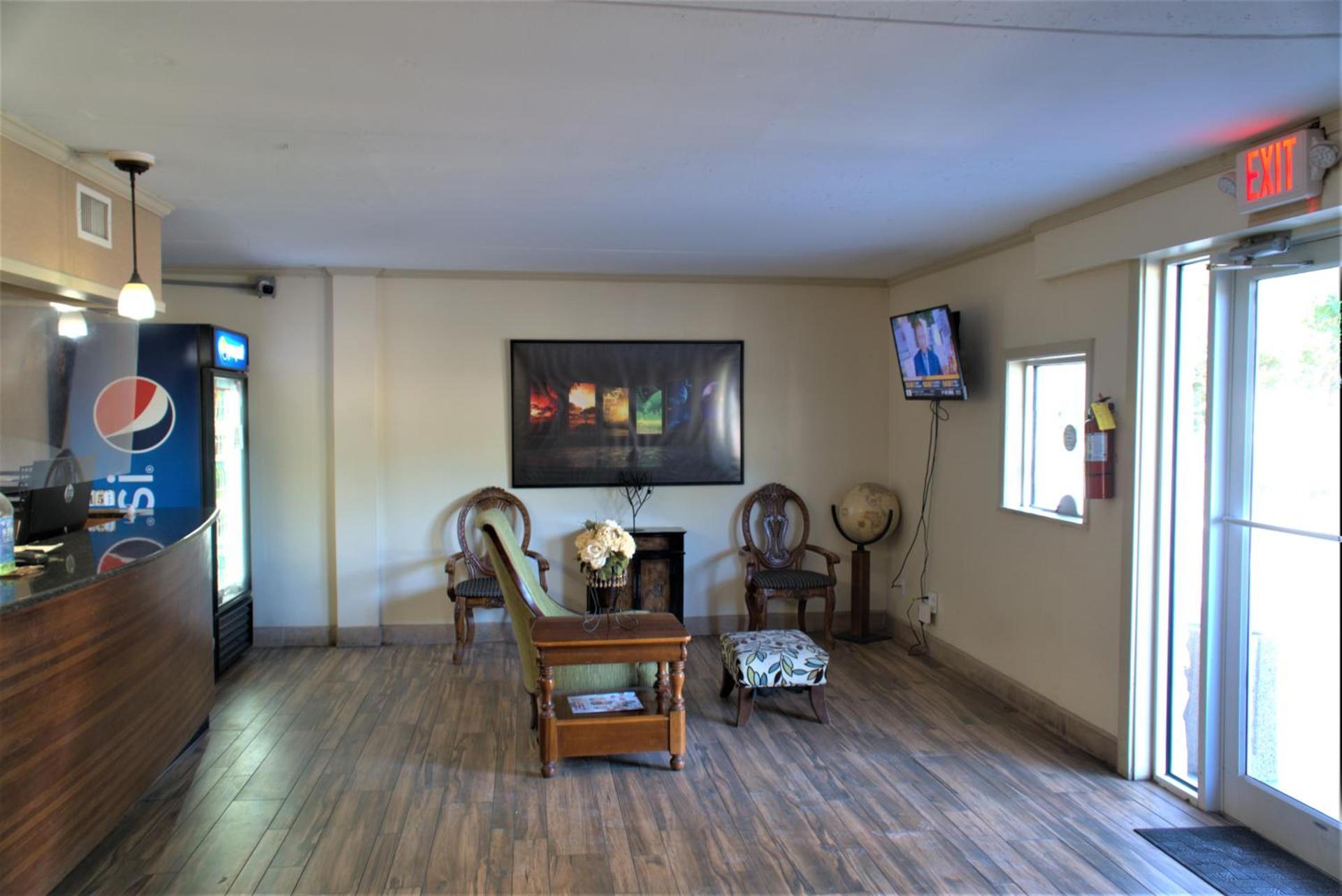Eastern Shore Motel photo 10