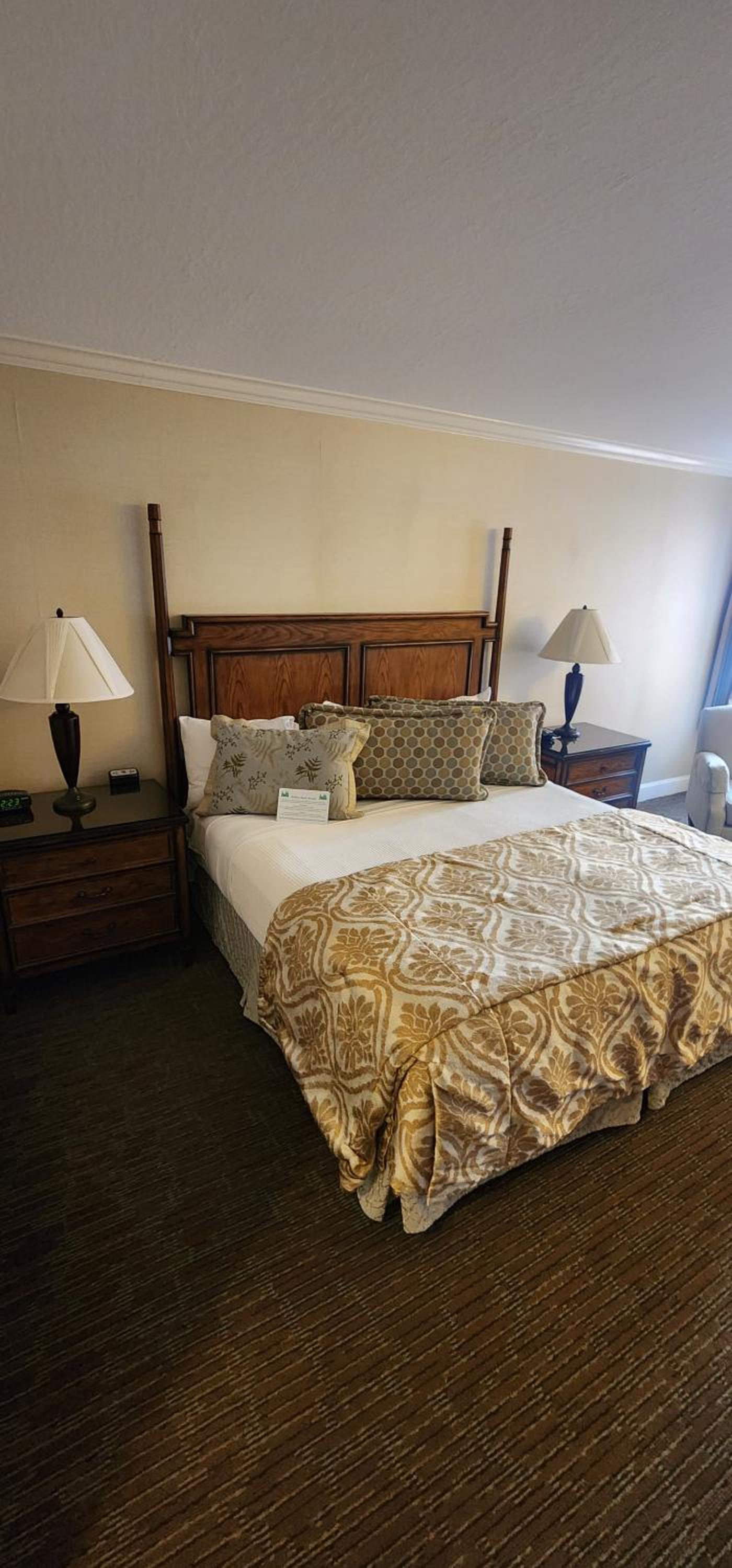 Chelsea Inn photo 23