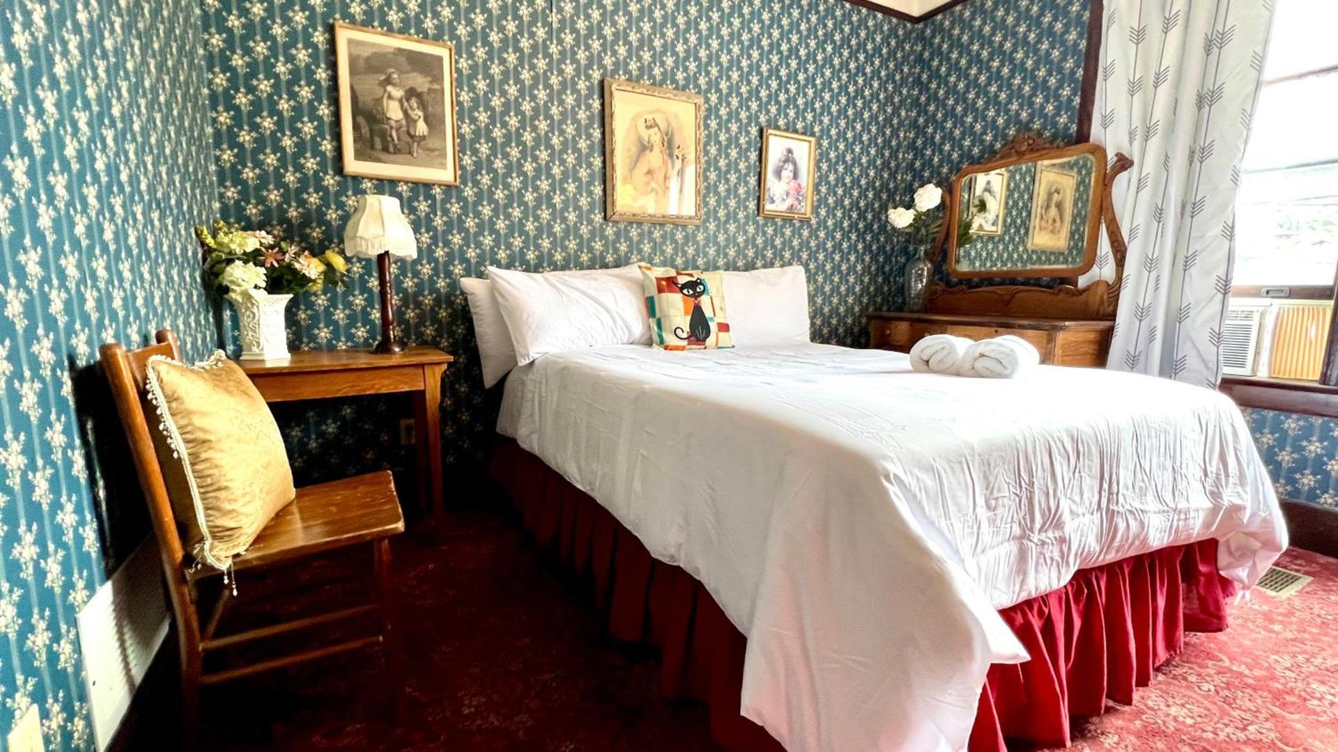 Hotel La More at The Bisbee Inn photo 16