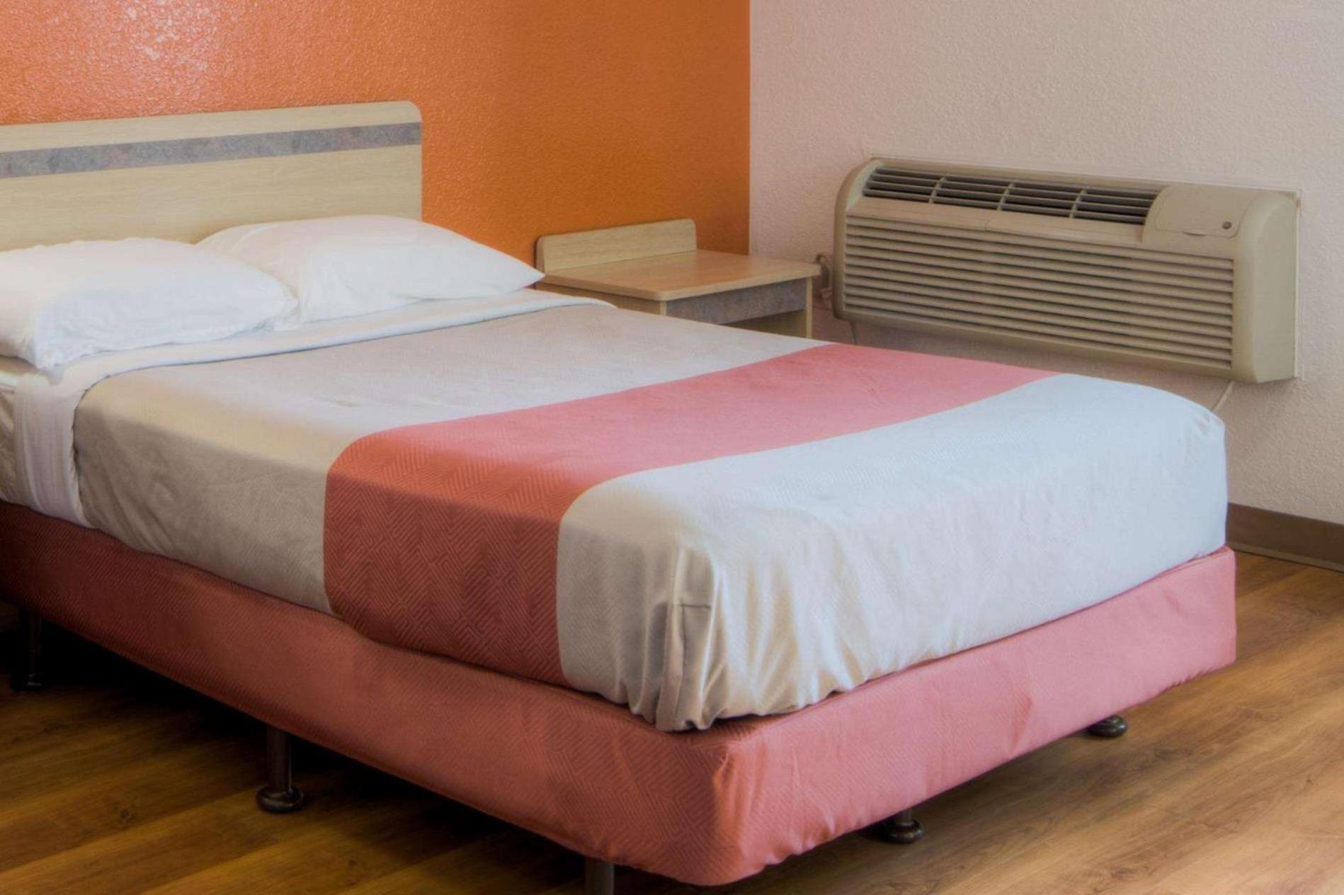 Motel 6-Niantic, CT - New London photo 13