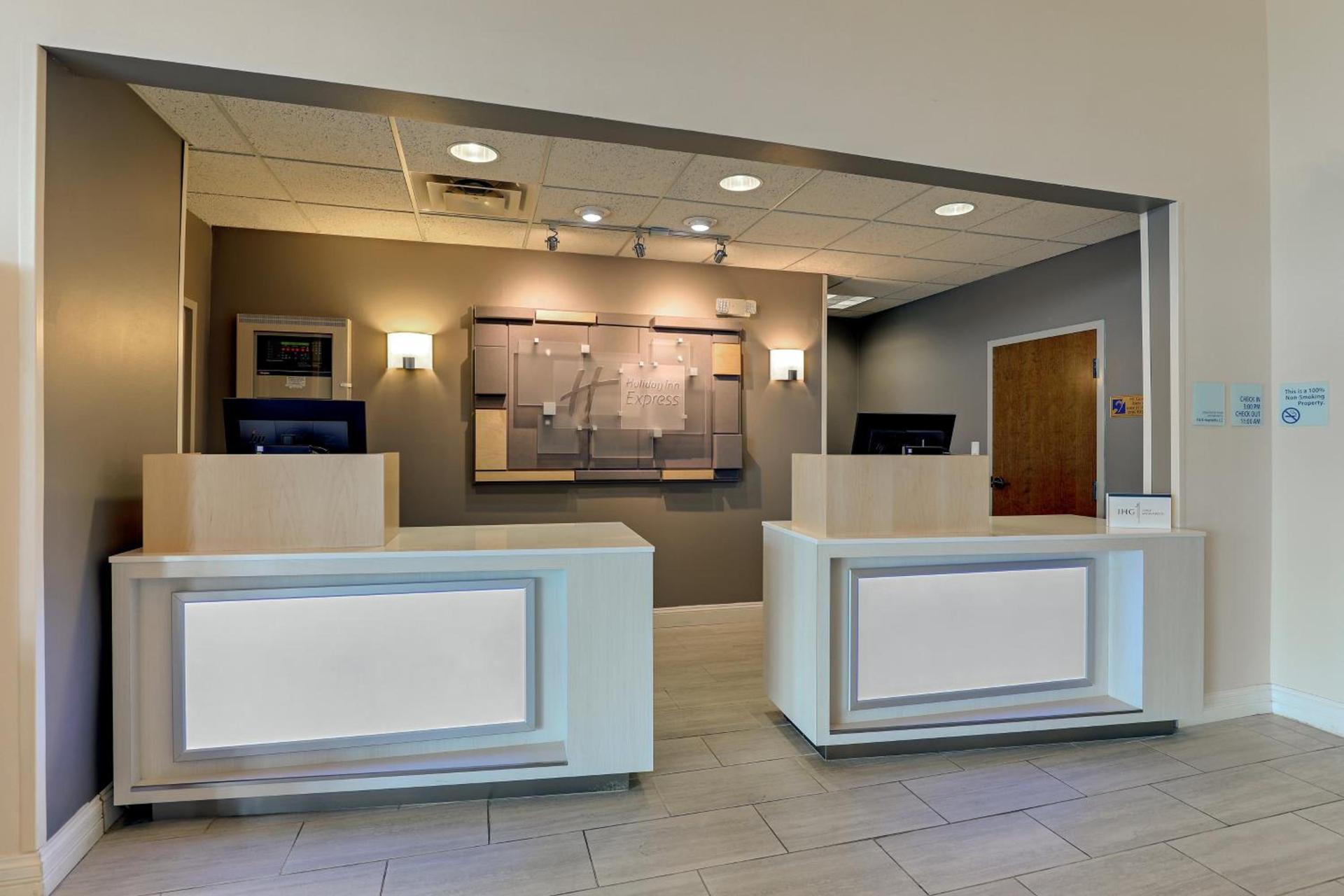 Holiday Inn Express Campbellsville by IHG photo 2