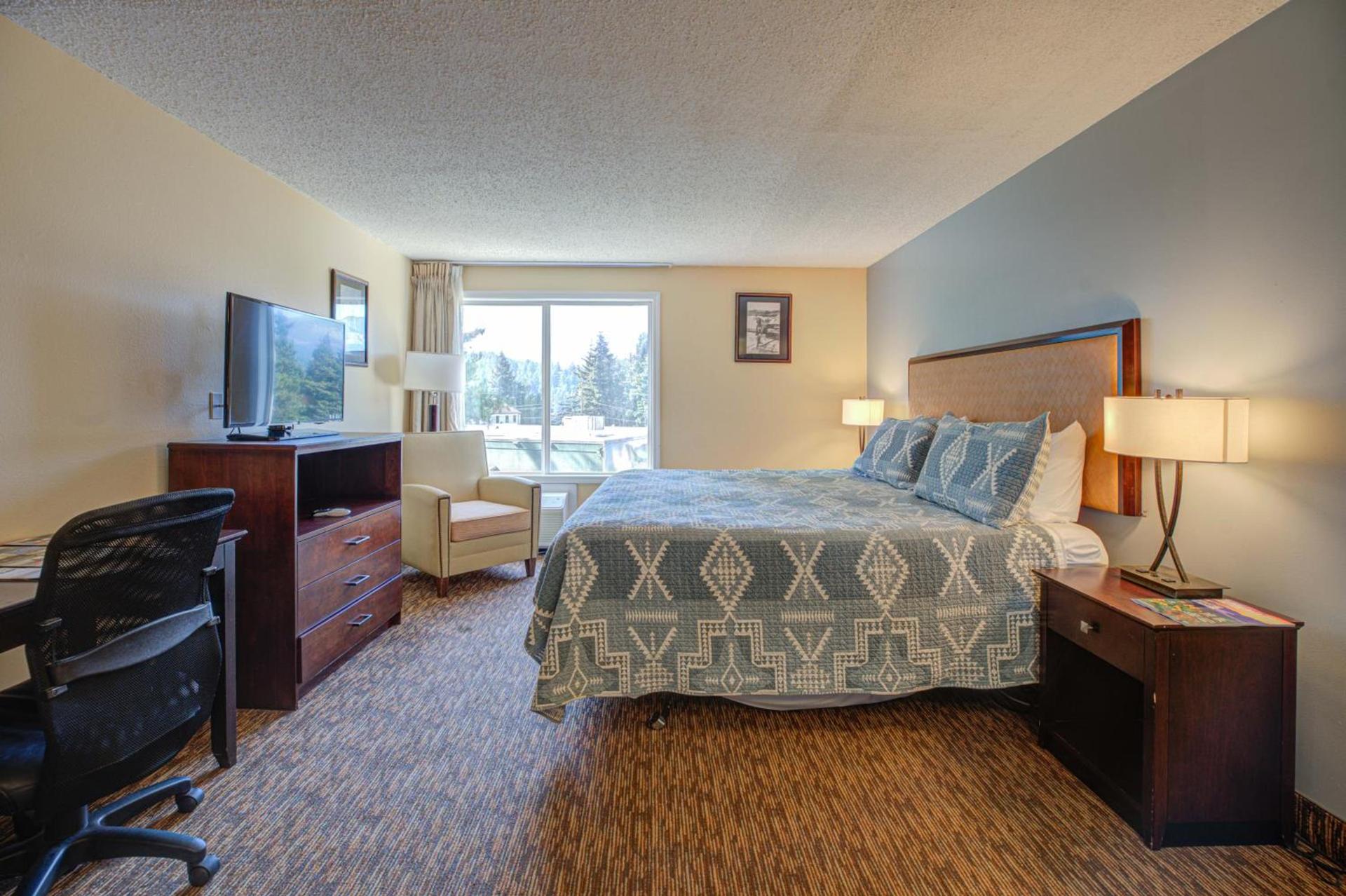 Columbia Gorge Inn photo 10