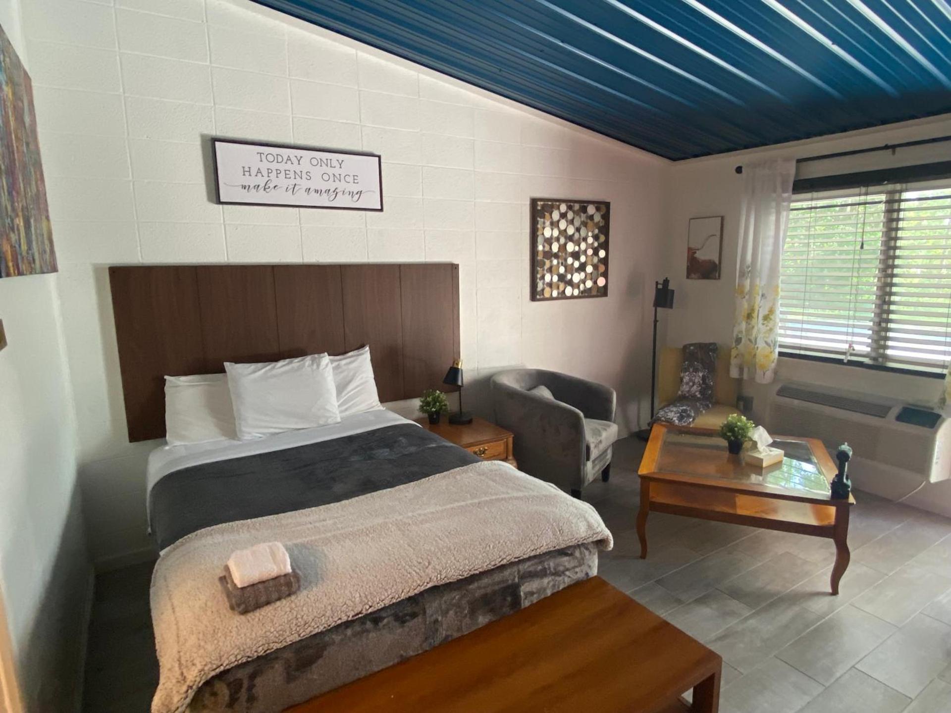 Sussex Motel photo 40
