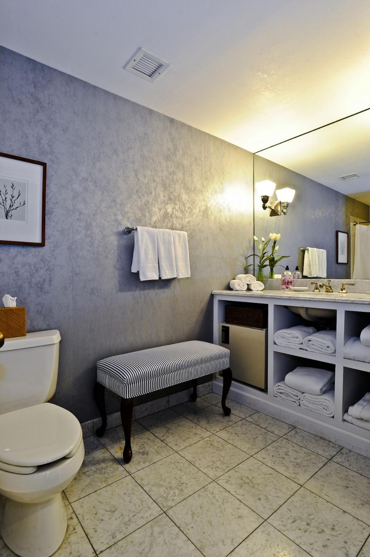 The Simsbury Inn photo 38