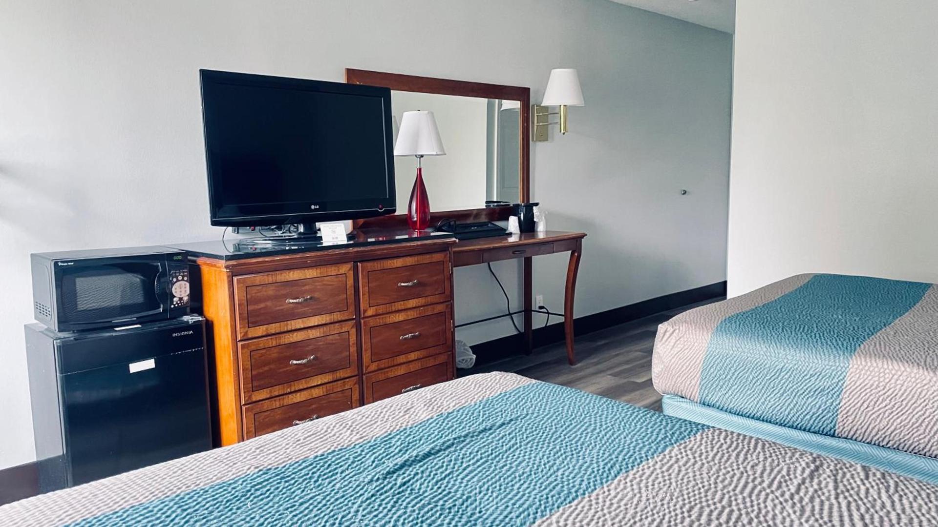 Motel 6 McGraw, NY - Cortland photo 44
