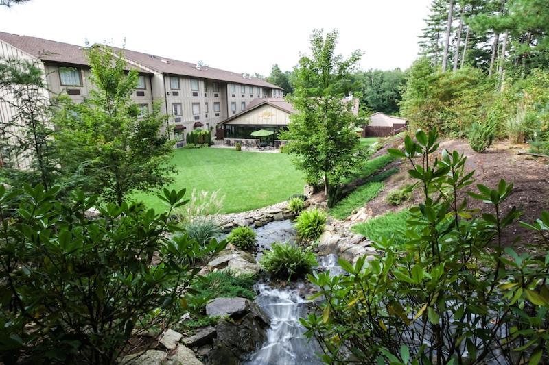 The Lodge at Flat Rock photo 24