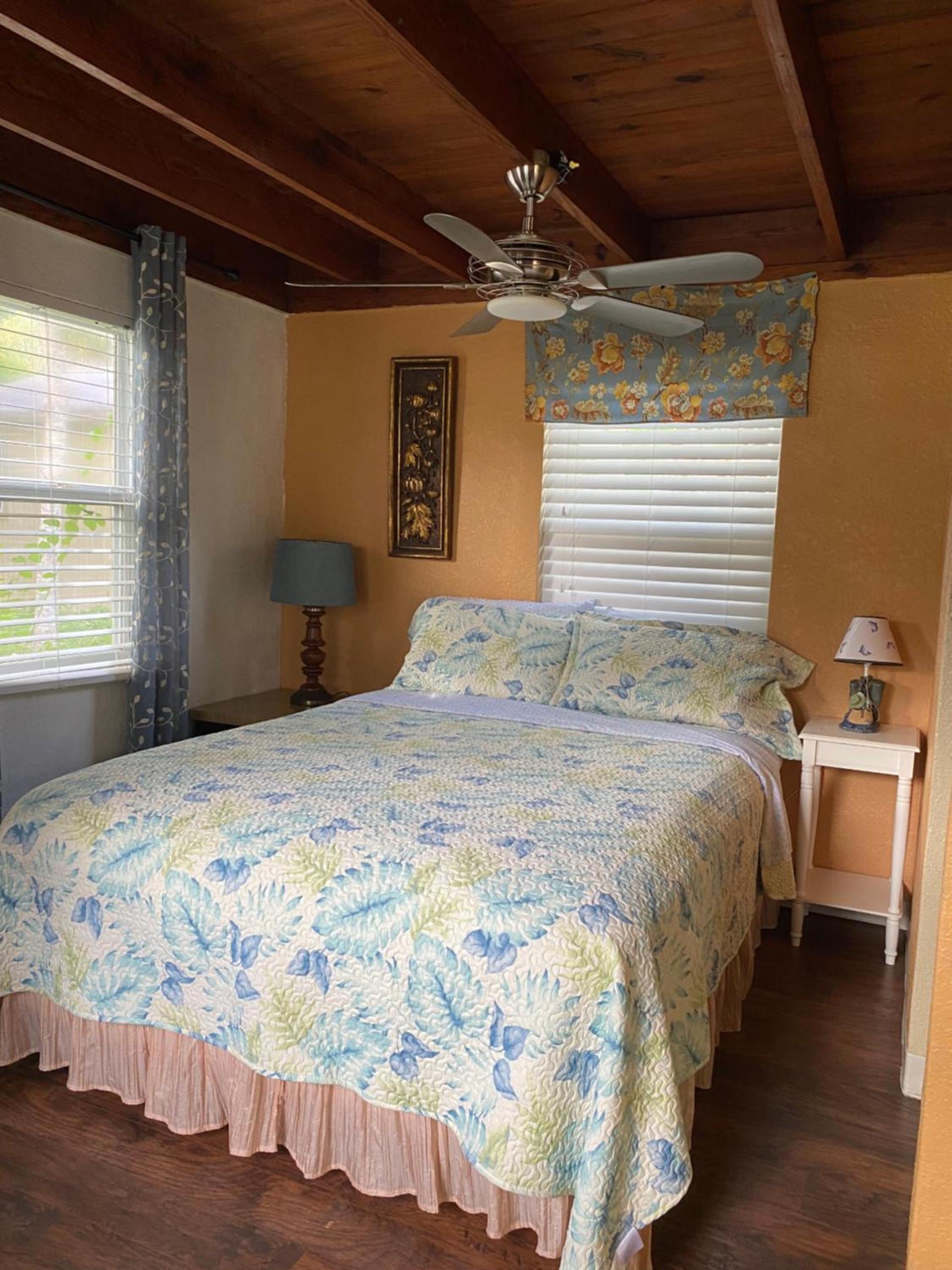 Nature Coast Inn & Cottages photo 81