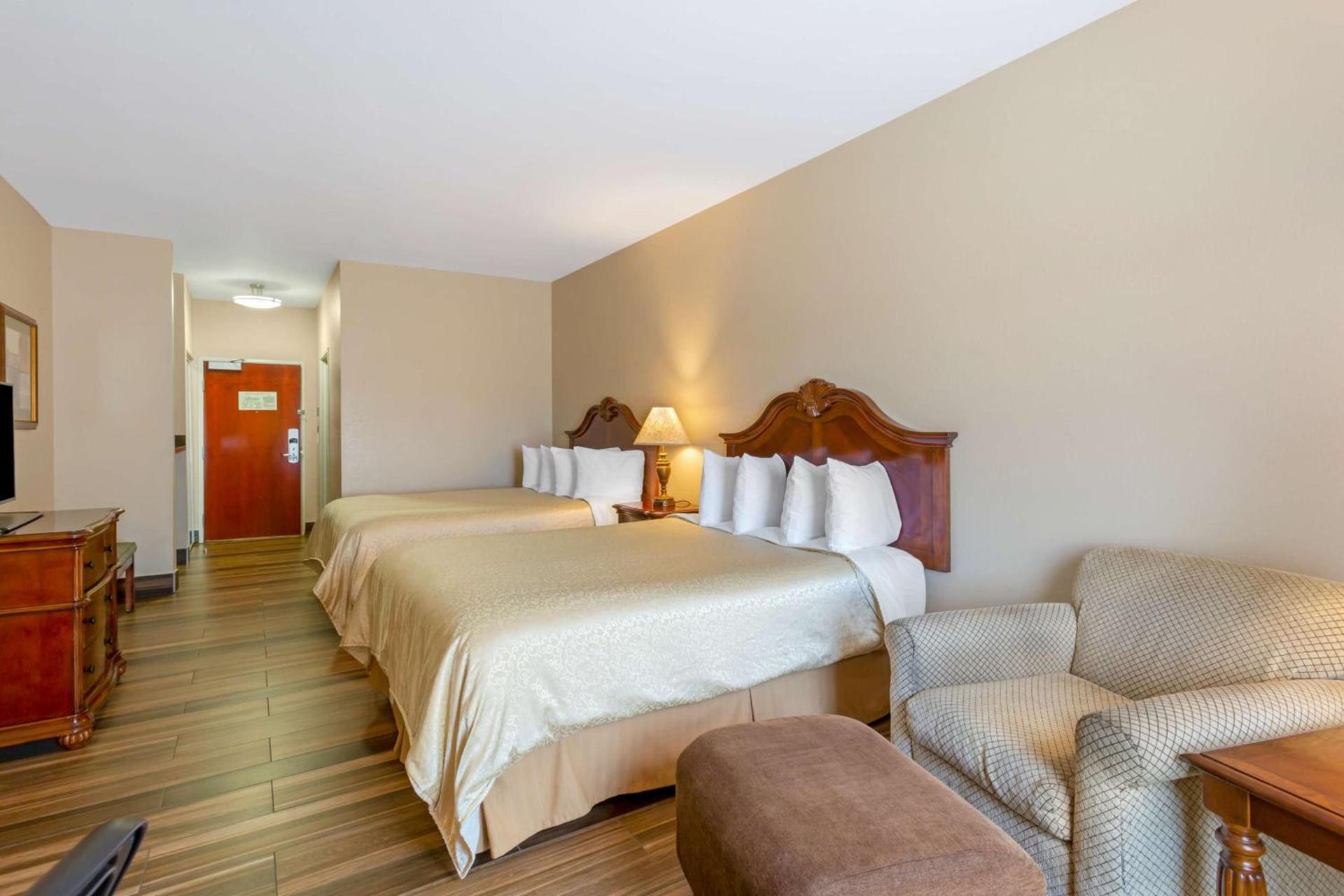 Best Western PLUS Fossil Country Inn & Suites photo 12