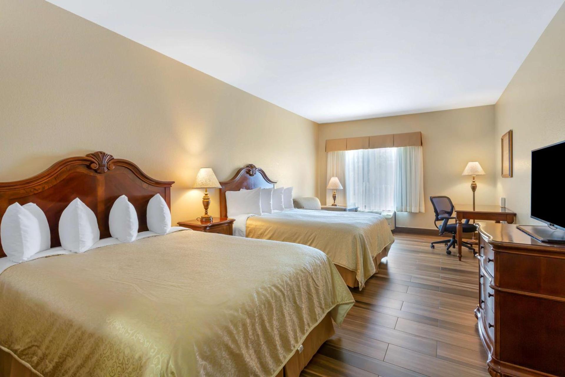 Best Western PLUS Fossil Country Inn & Suites photo 14