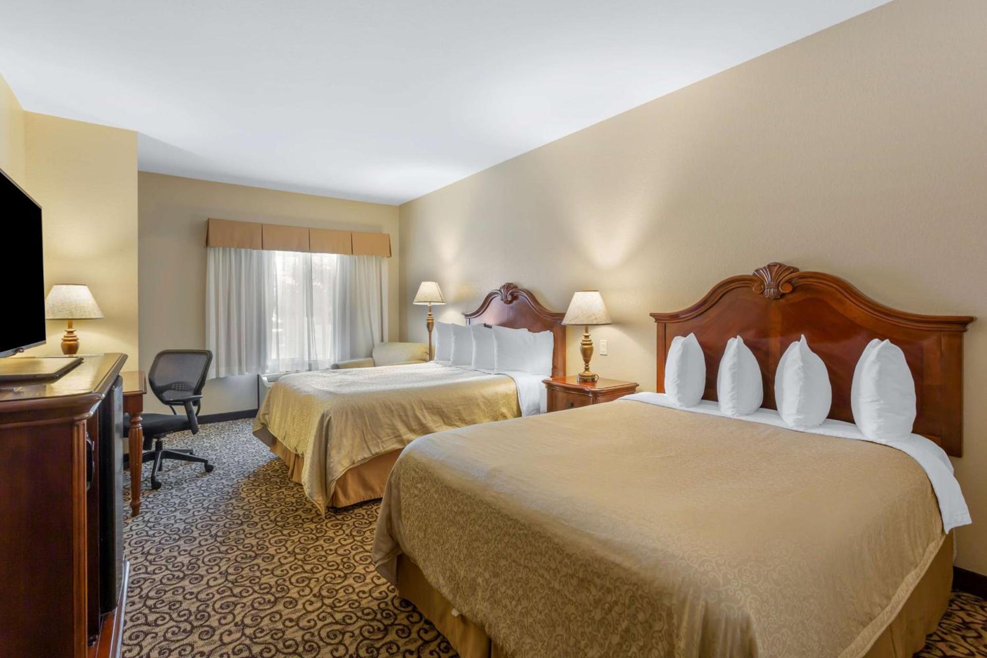 Best Western PLUS Fossil Country Inn & Suites photo 18