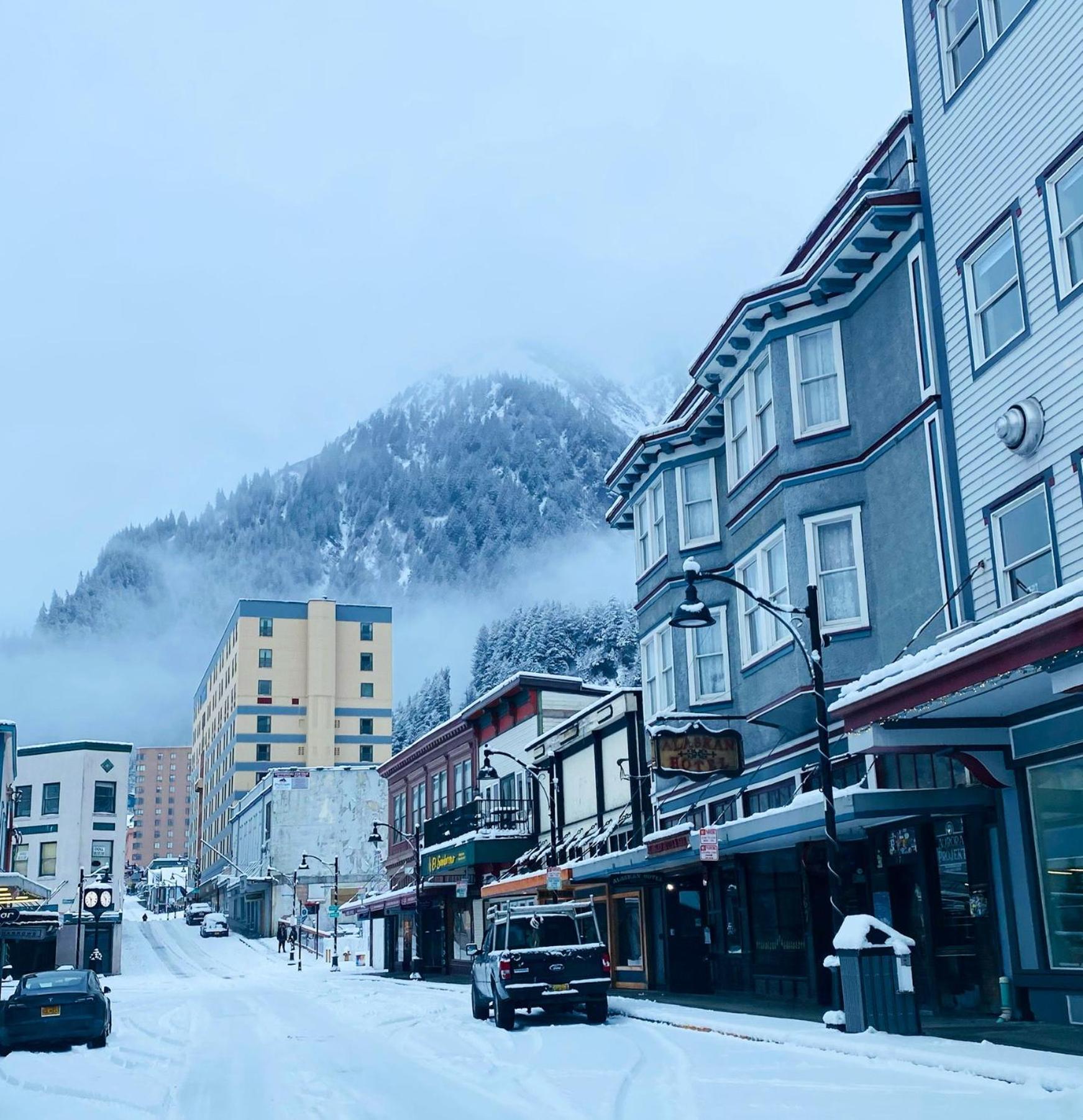 Alaskan Hotel and Bar photo 23