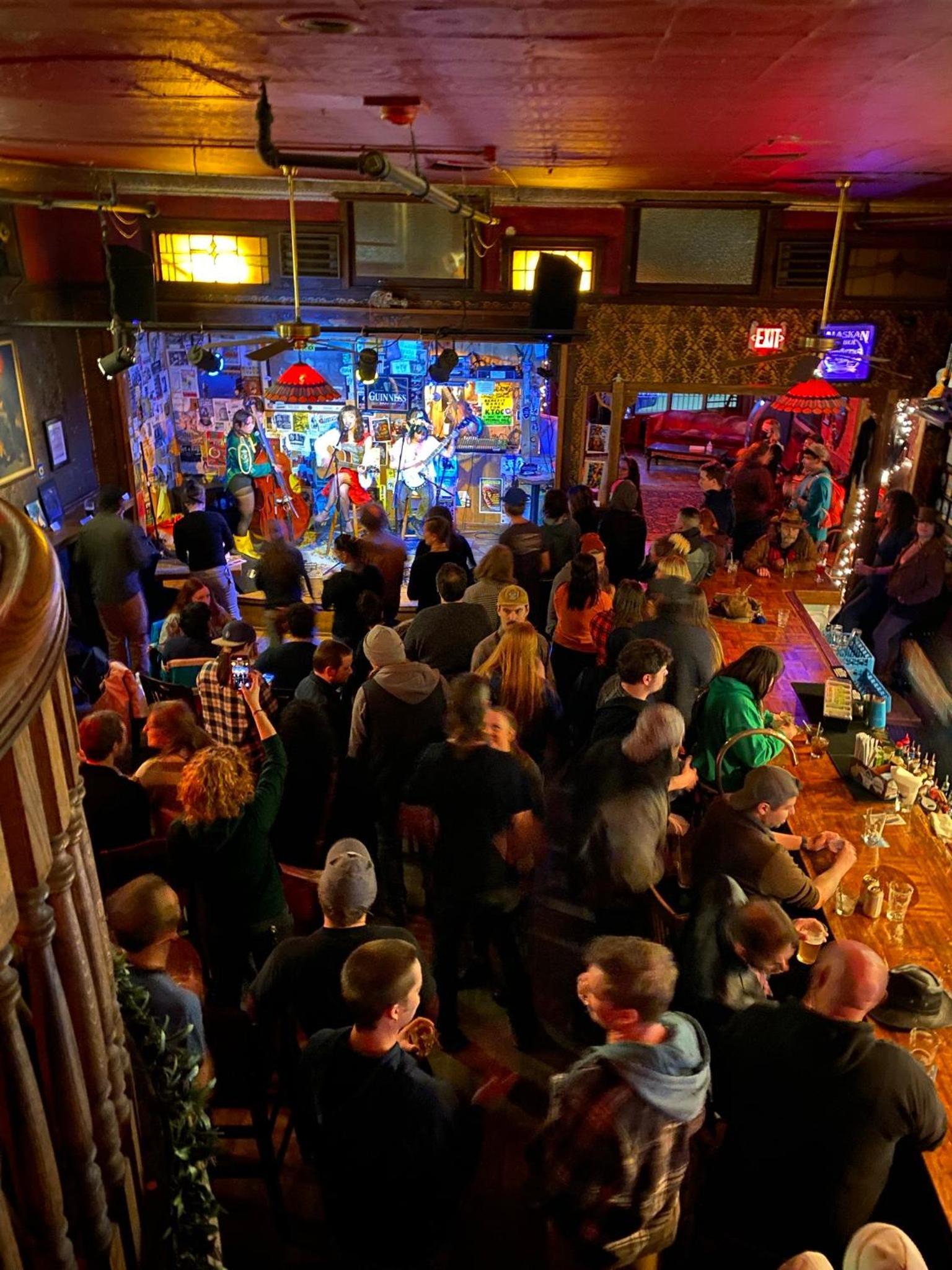 Alaskan Hotel and Bar photo 6