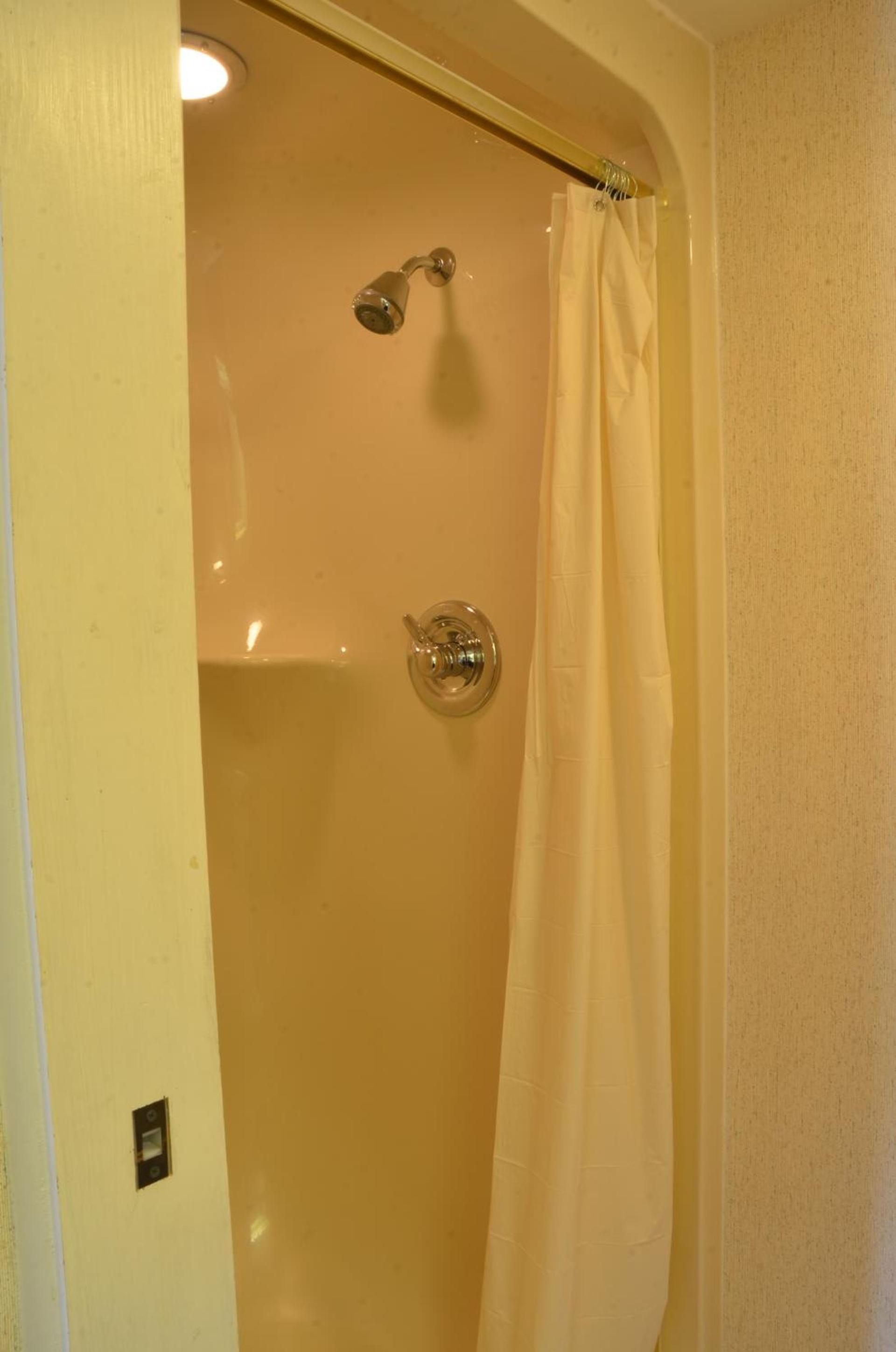 Smoky Mountain Inn & Suites photo 15
