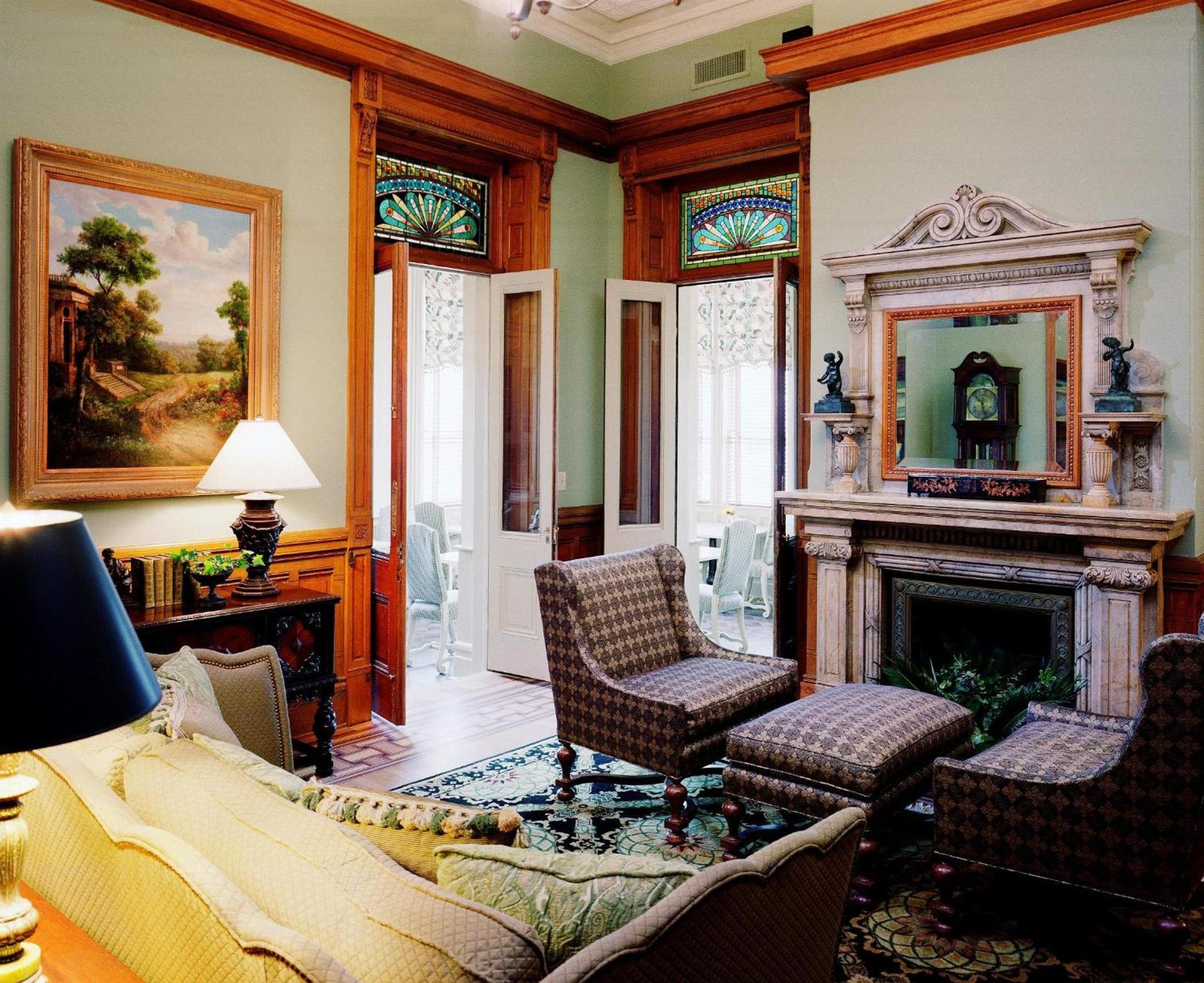 Wentworth Mansion photo 9