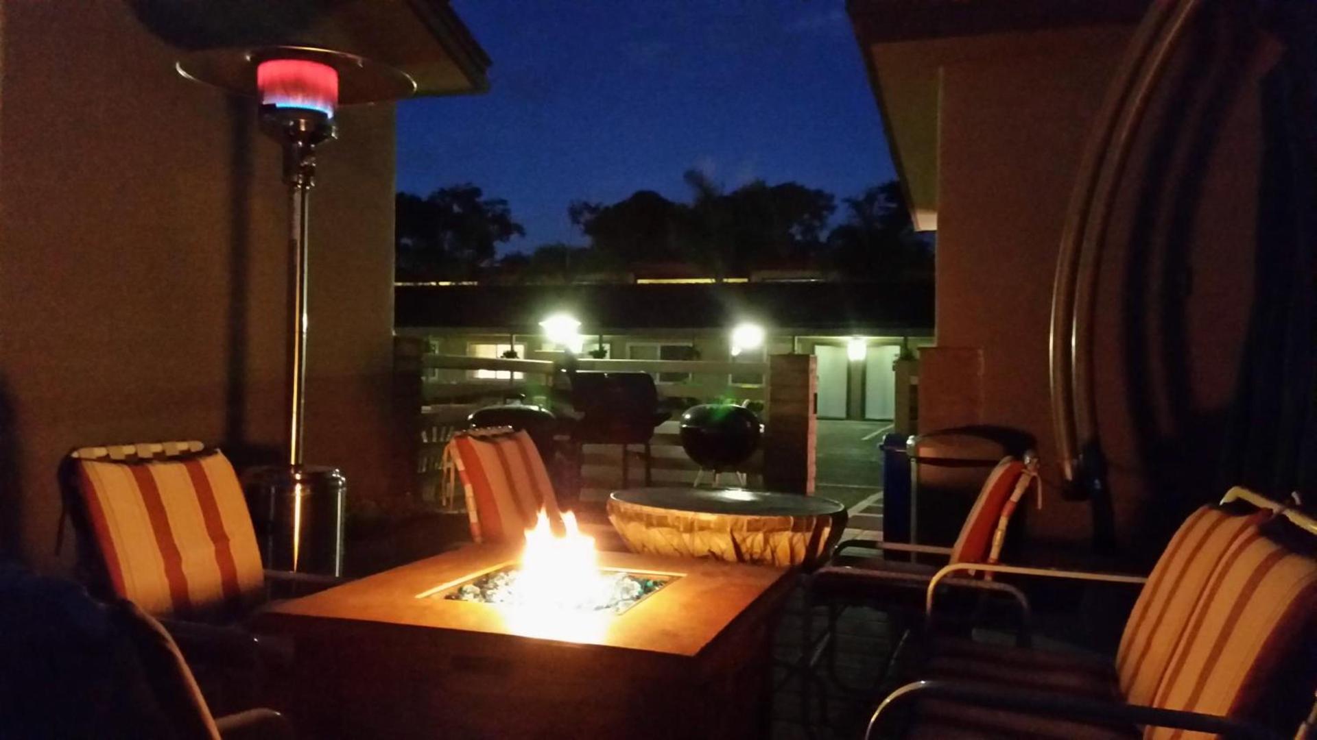 Lone Oak Lodge photo 37