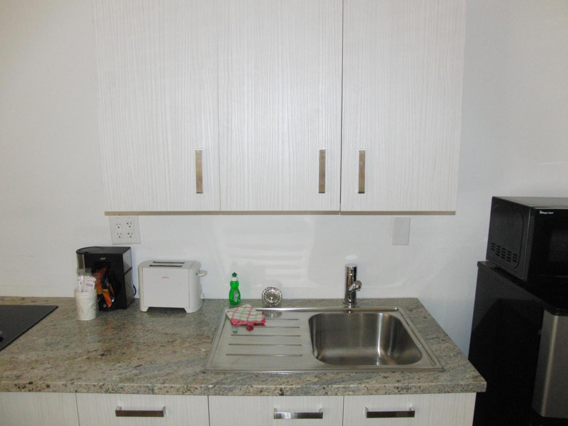 Regency Inn & Suites Sarasota photo 30