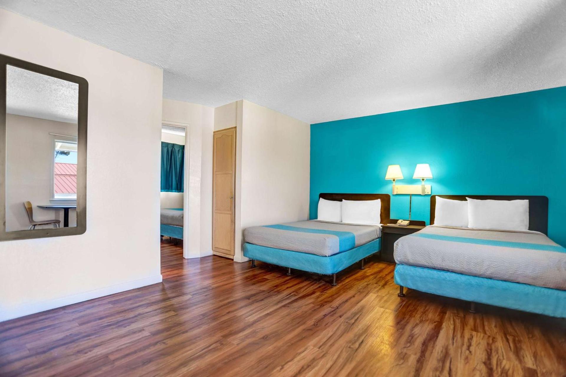 Motel 6 Fort Bragg, CA photo 14