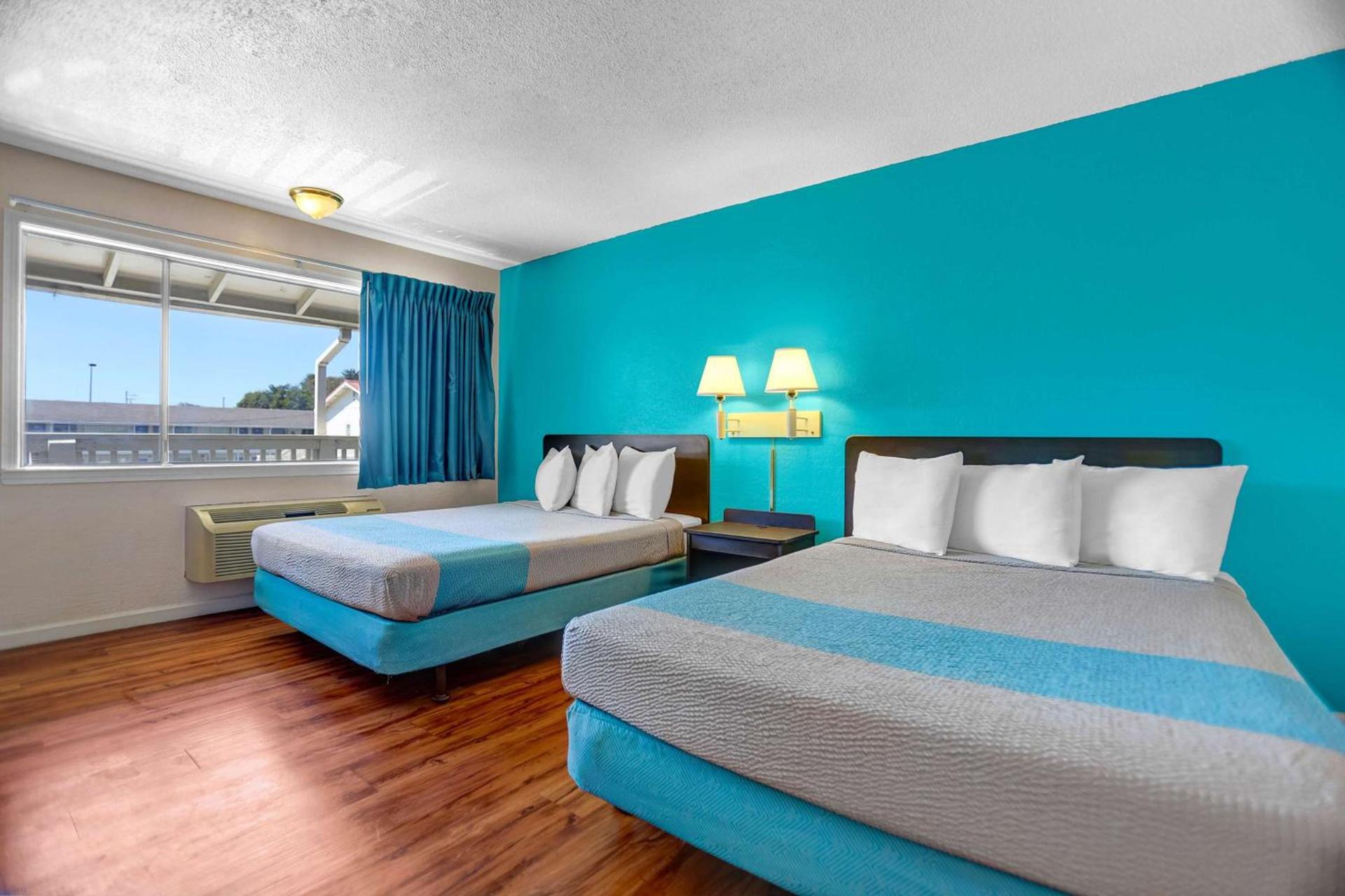 Motel 6 Fort Bragg, CA photo 15
