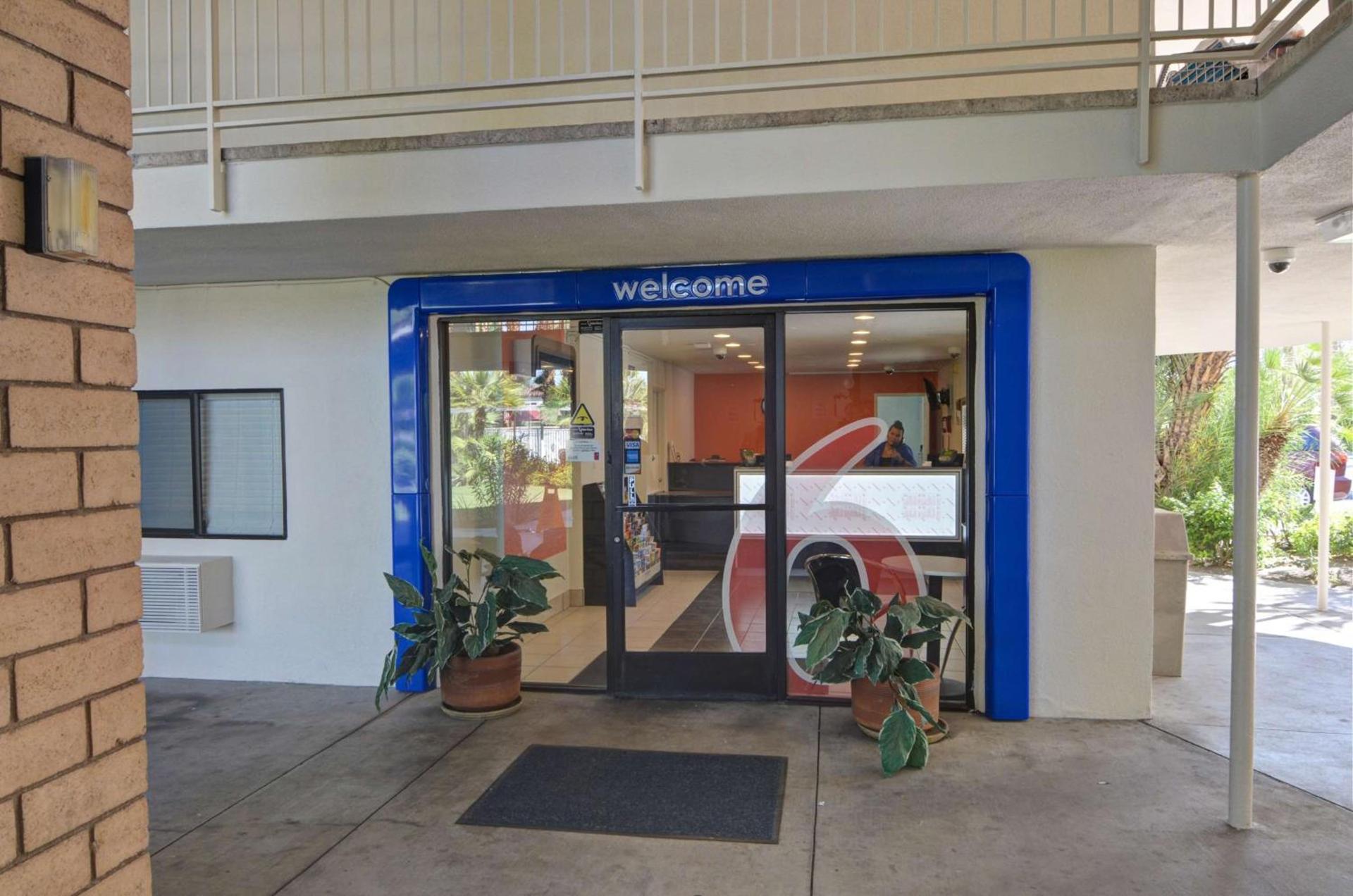 Motel 6-Palm Springs, CA - East - Palm Canyon photo 5