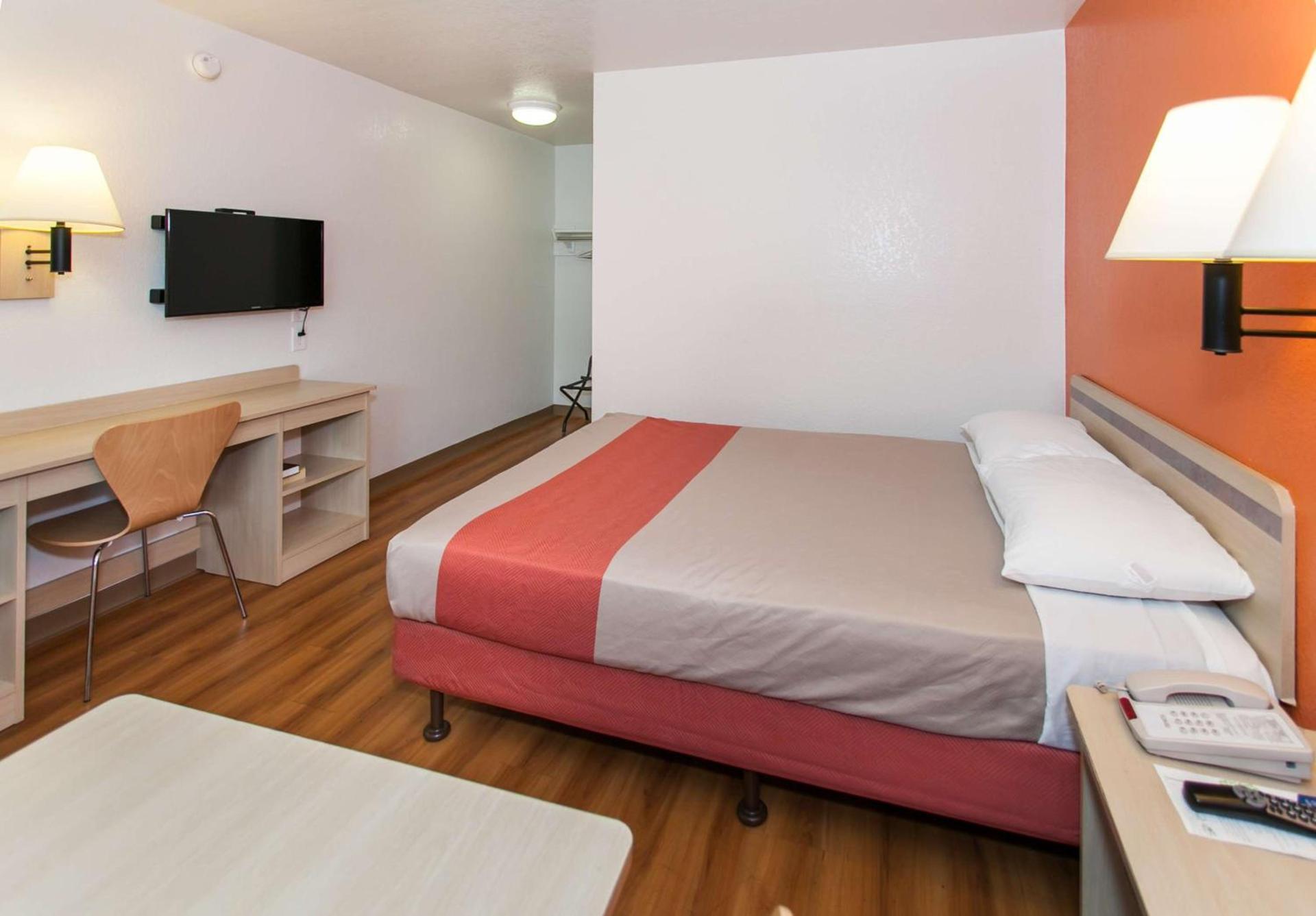 Motel 6-Rosemead, CA - Los Angeles photo 13