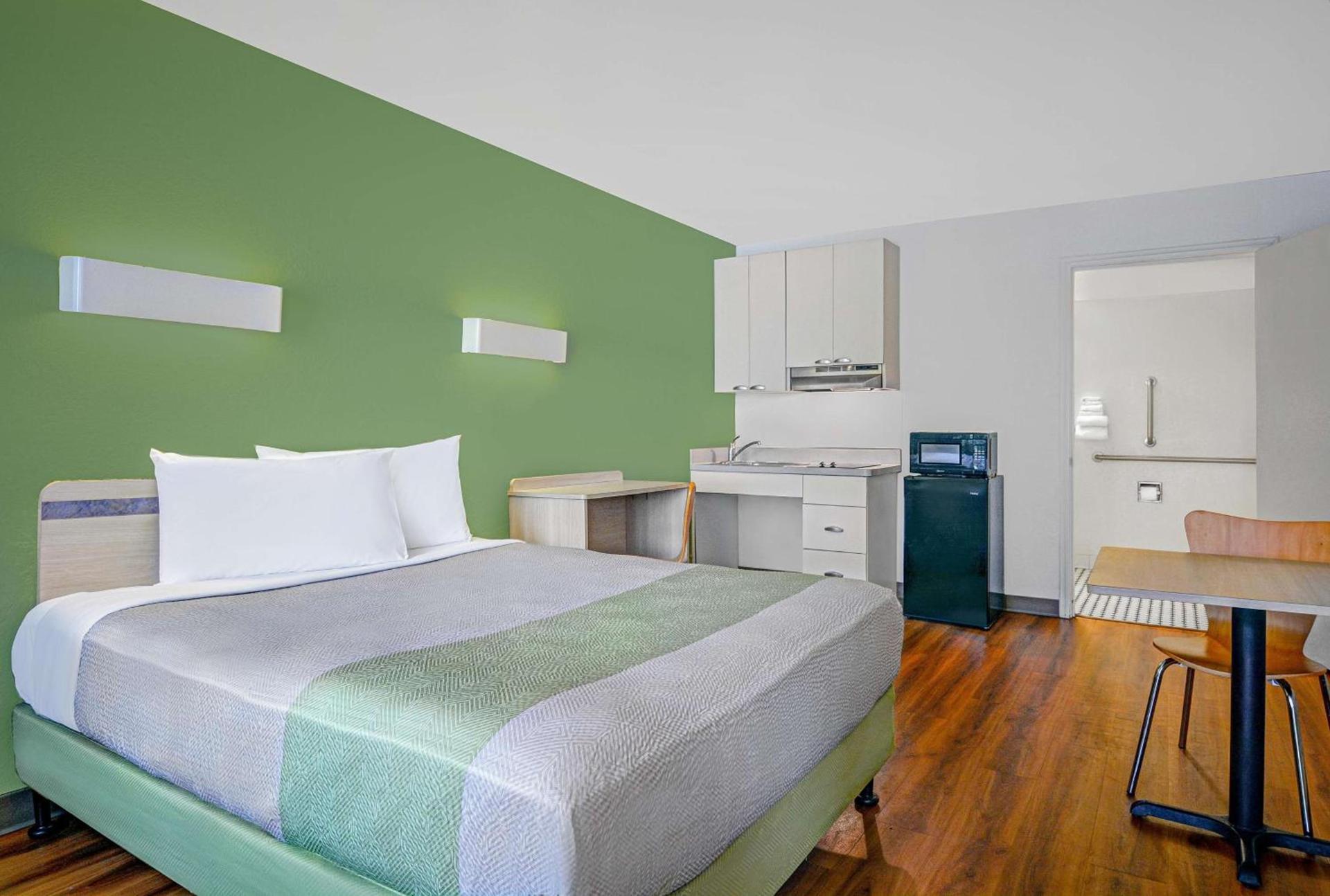 Motel 6-Tallahassee, FL - Downtown photo 9