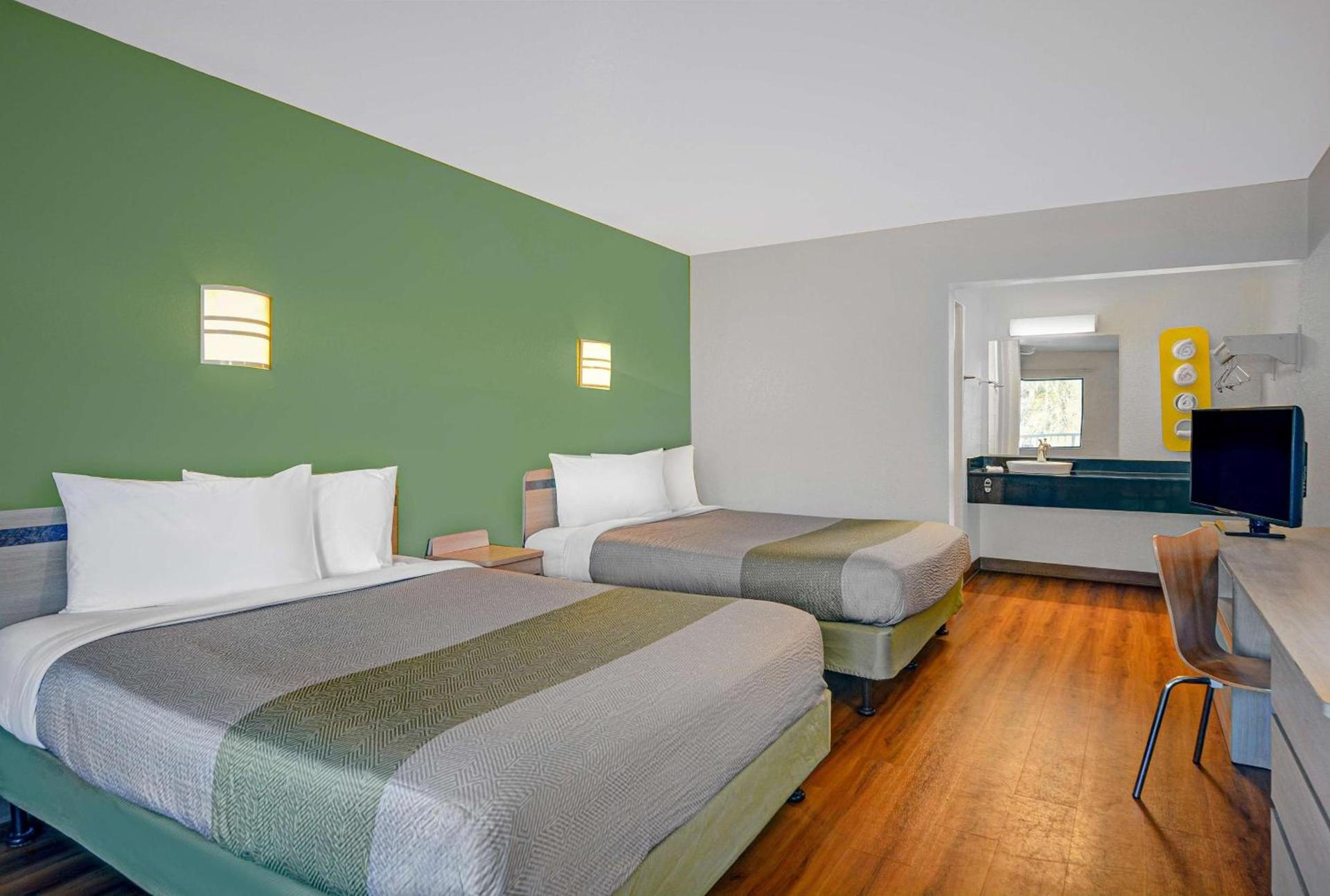 Motel 6-Tallahassee, FL - Downtown photo 12