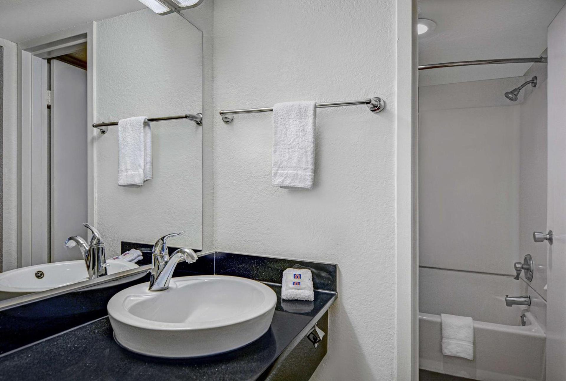 Motel 6-Tallahassee, FL - Downtown photo 21