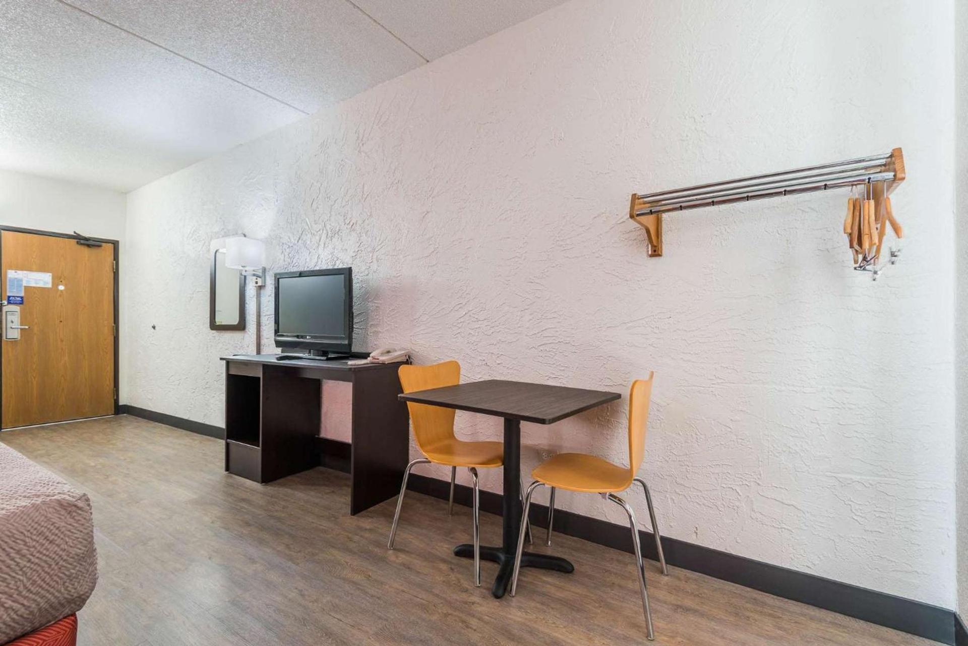 Motel 6-Bridgeview, IL photo 30