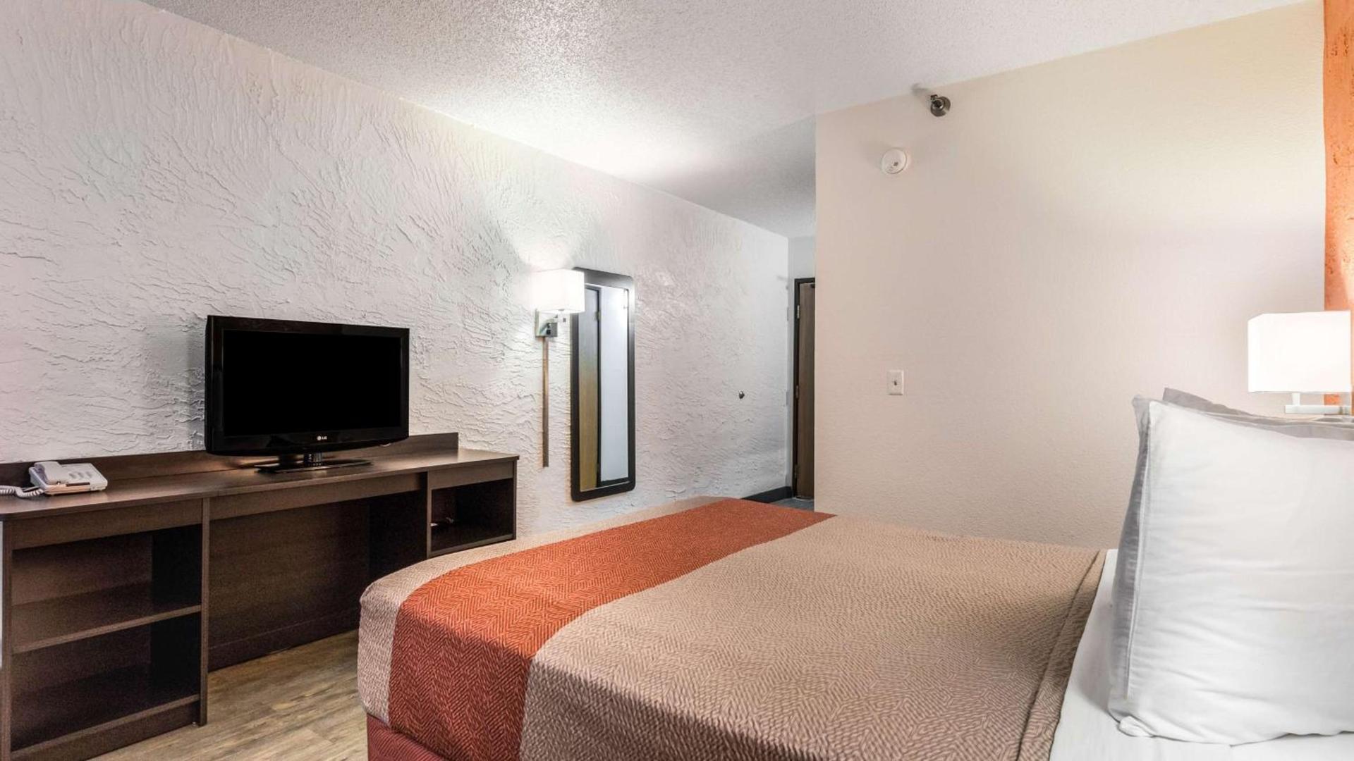 Motel 6-Elk Grove Village, IL photo 3