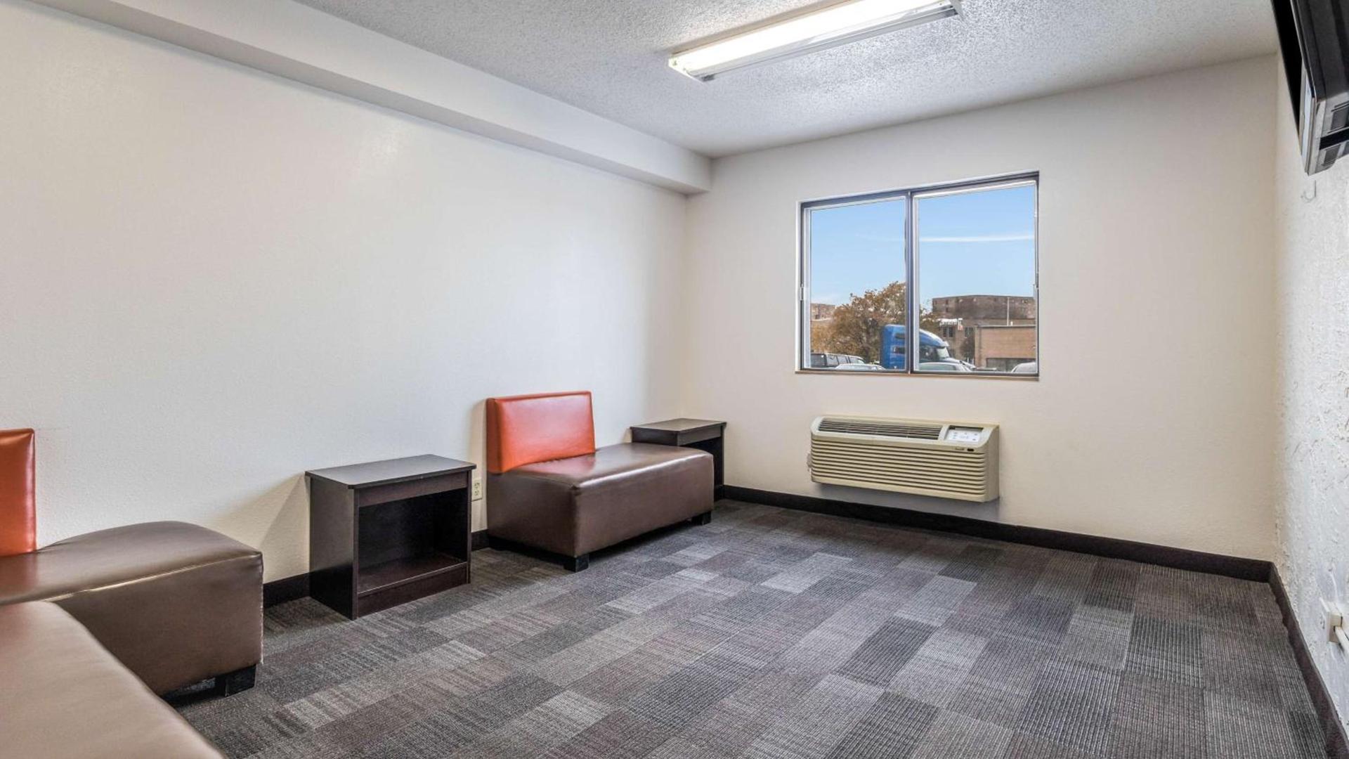 Motel 6-Elk Grove Village, IL photo 25