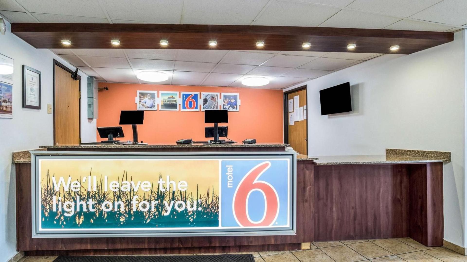 Motel 6-Elk Grove Village, IL photo 18