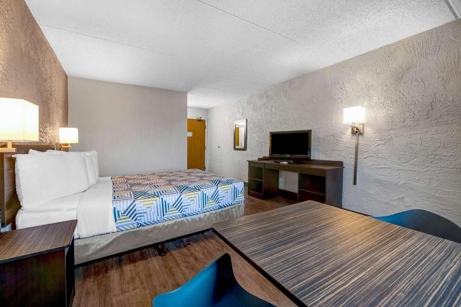 Motel 6-Elk Grove Village, IL - O'Hare photo 18