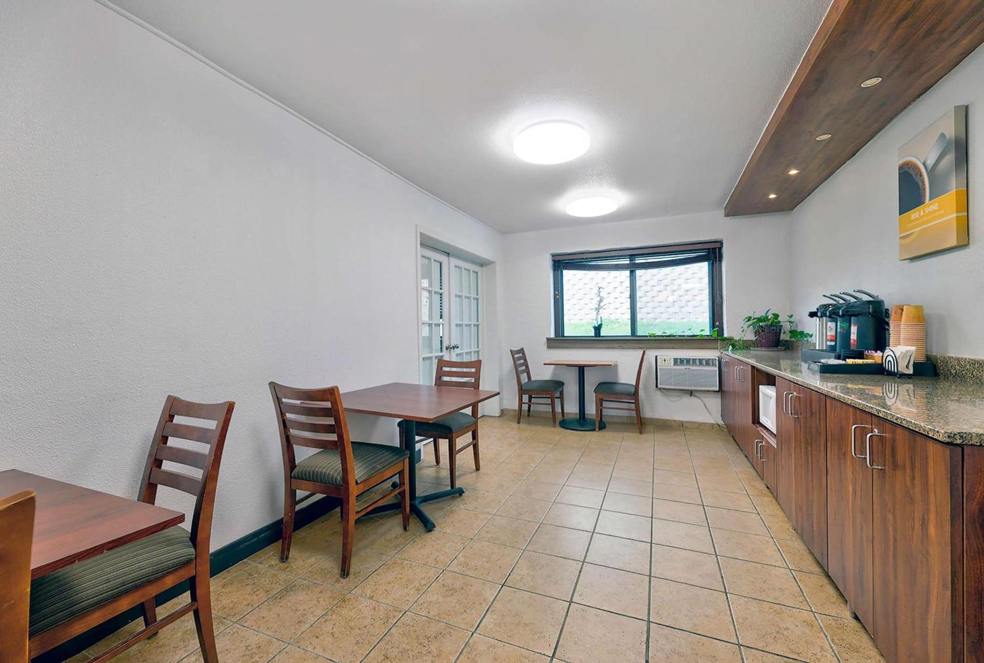 Motel 6-Cedar Rapids, IA - Airport photo 21
