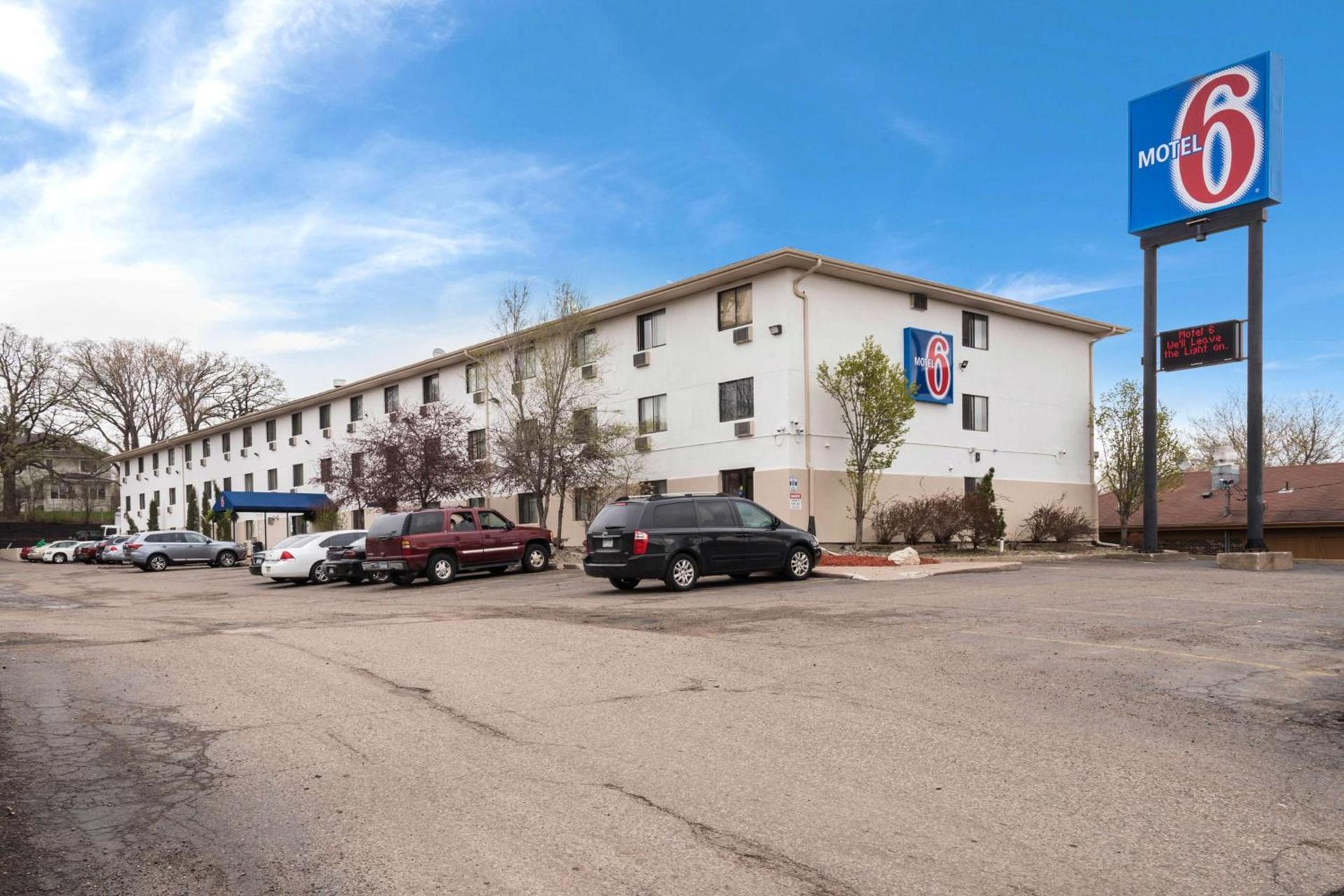 Motel 6-Saint Paul, MN - I-94 photo 3