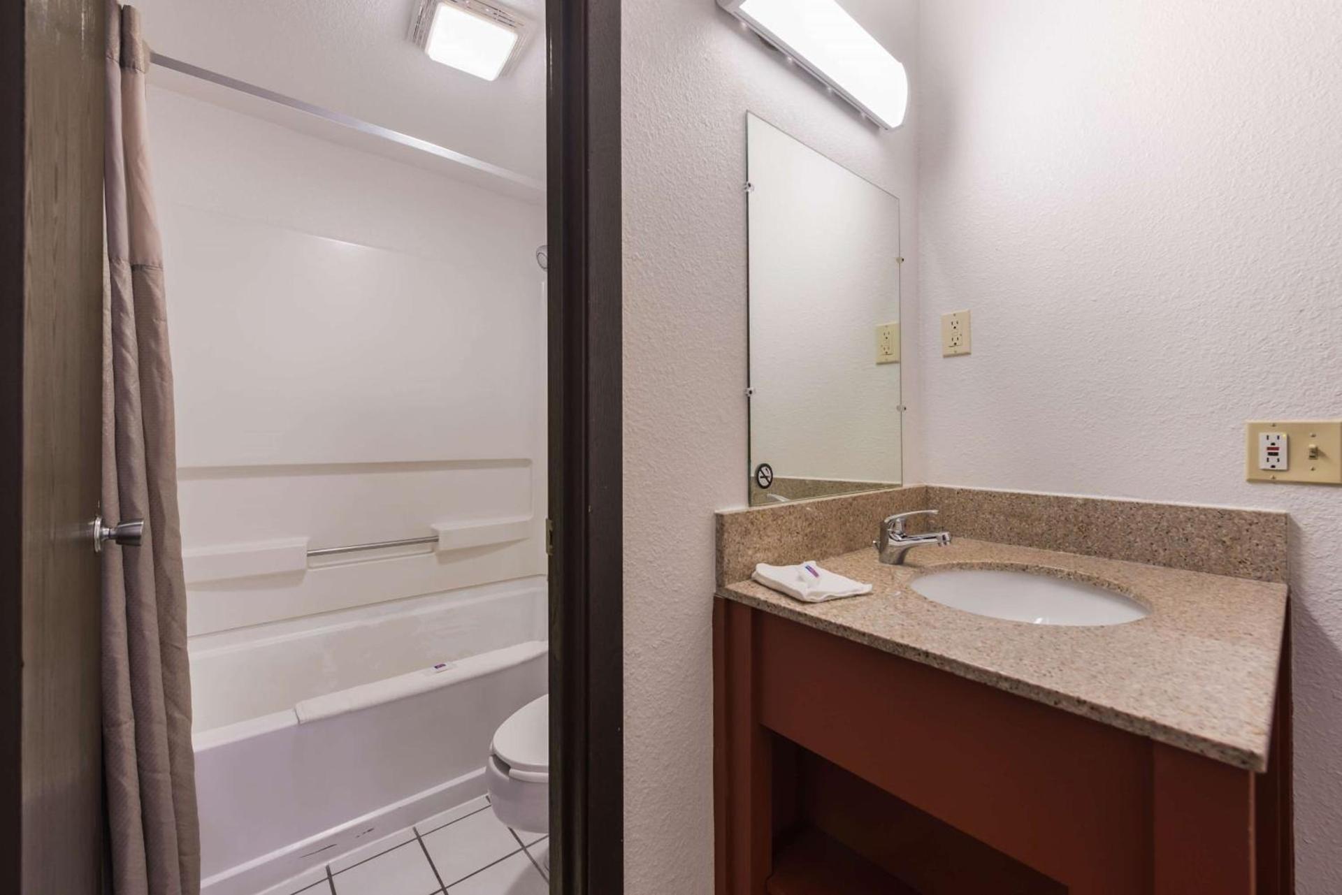 Motel 6-Saint Paul, MN - I-94 photo 16