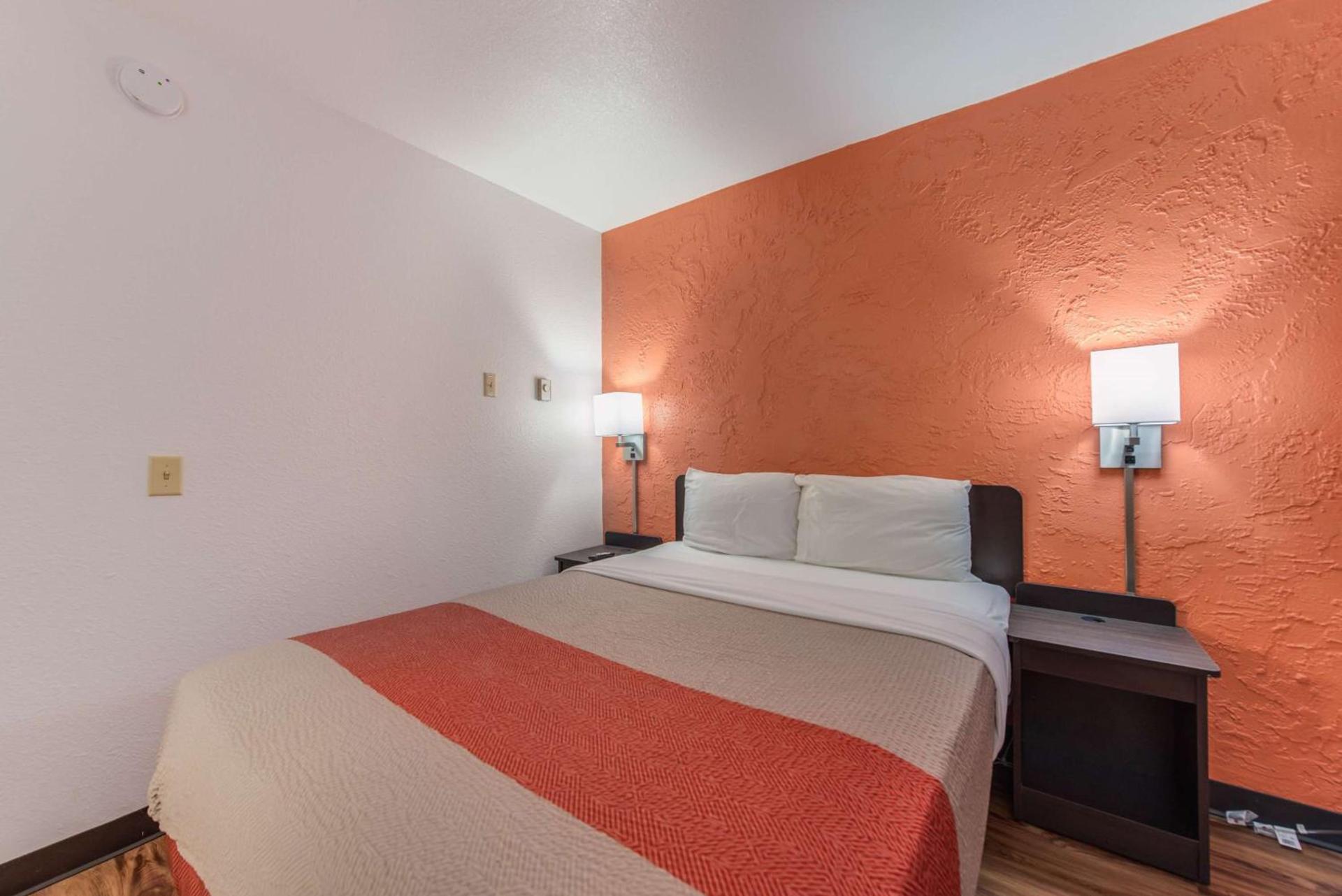 Motel 6-Saint Paul, MN - I-94 photo 8