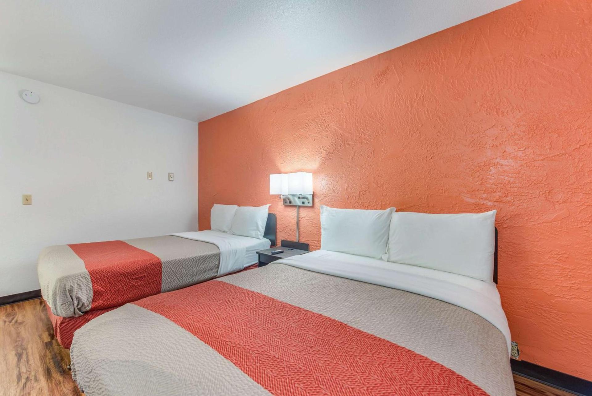 Motel 6-Saint Paul, MN - I-94 photo 11