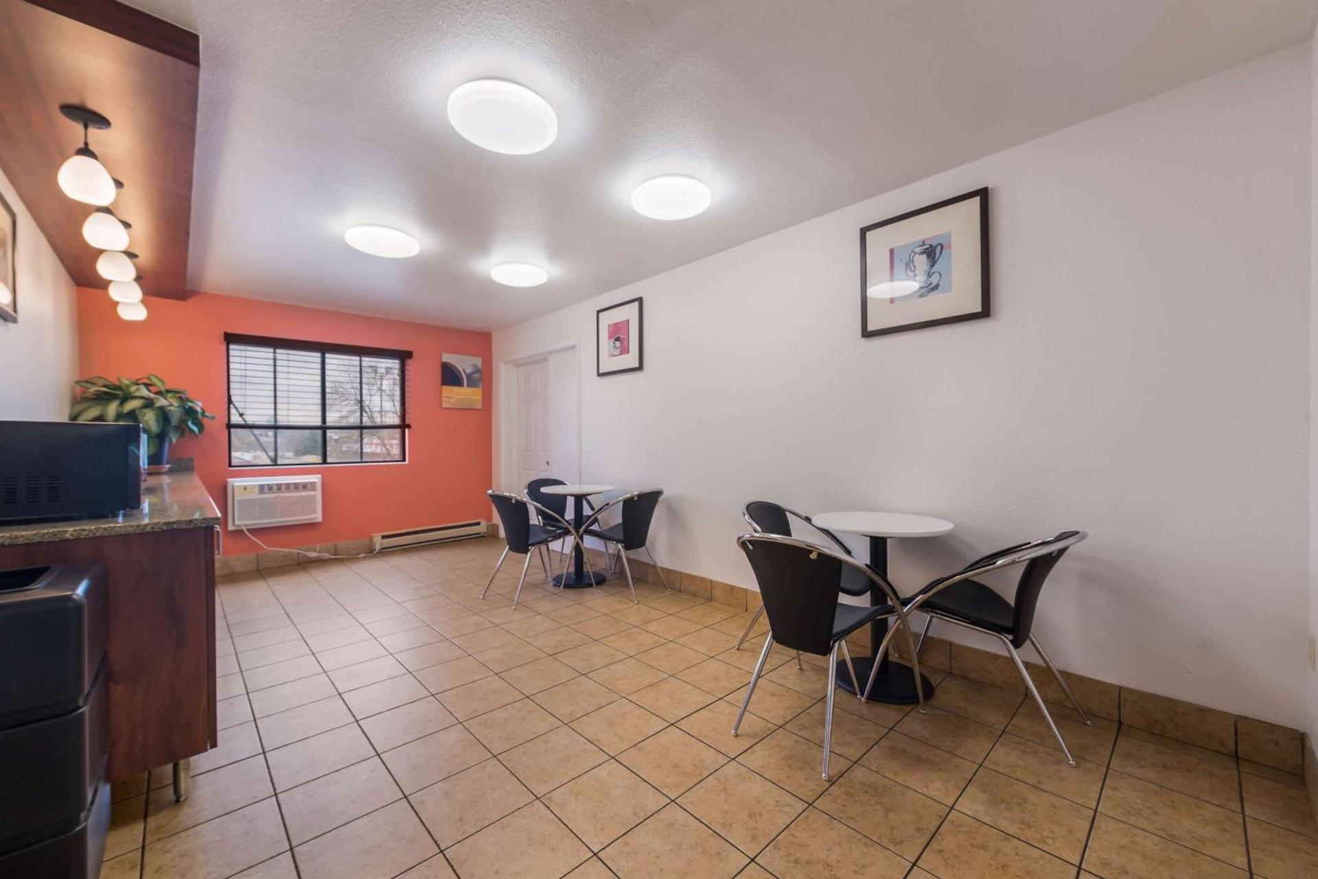 Motel 6-Saint Paul, MN - I-94 photo 24