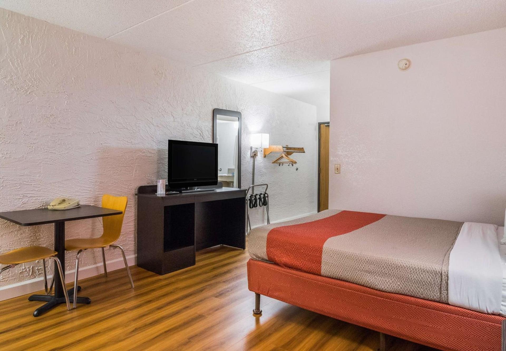 Motel 6-Prospect Heights, IL photo 13