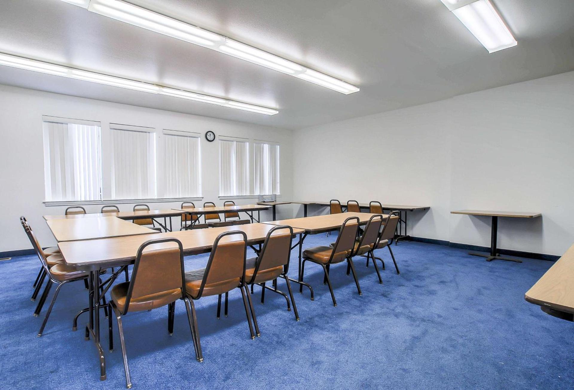 Motel 6-Coos Bay, OR photo 36