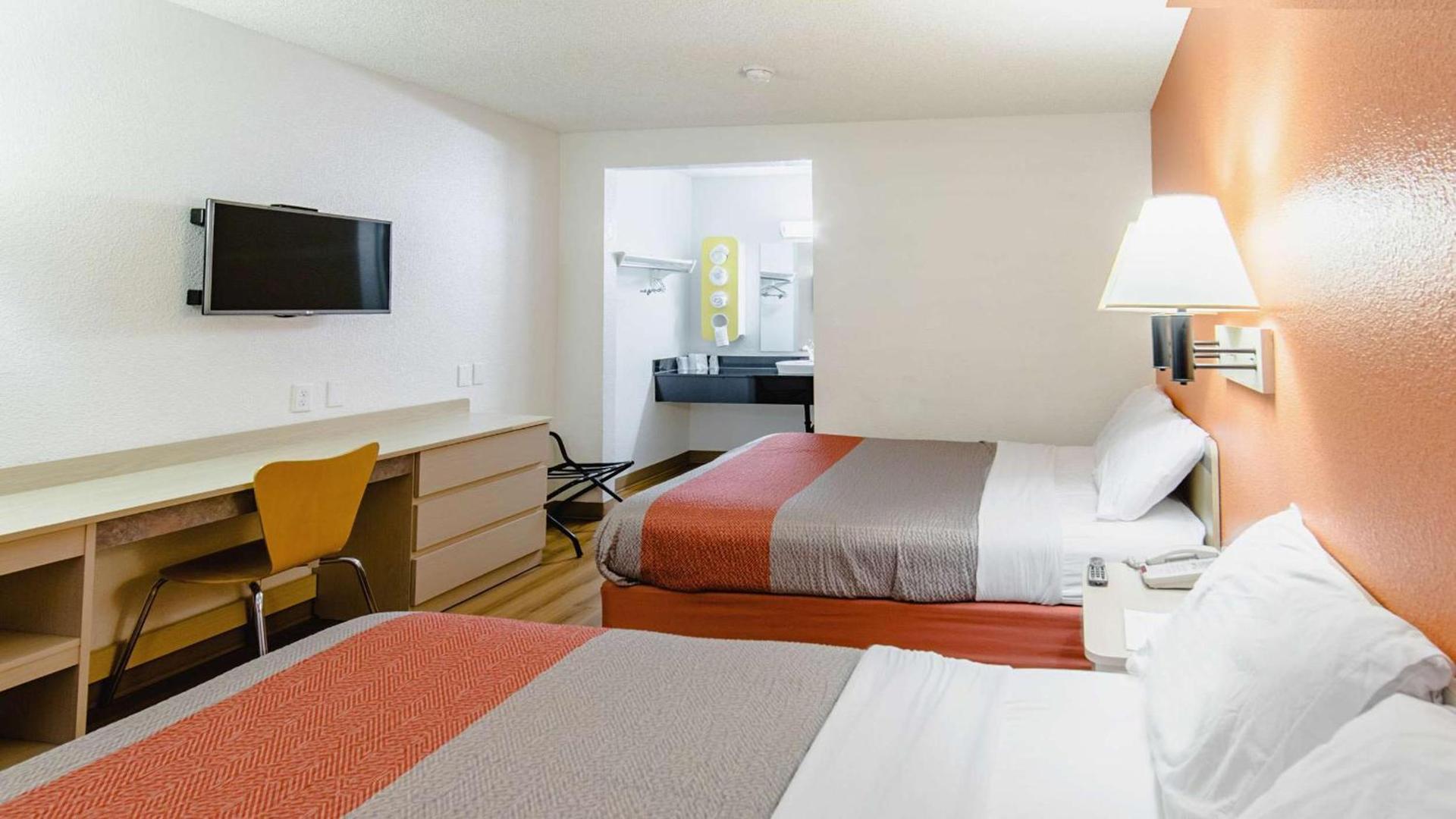 Motel 6-Medford, OR - North photo 6