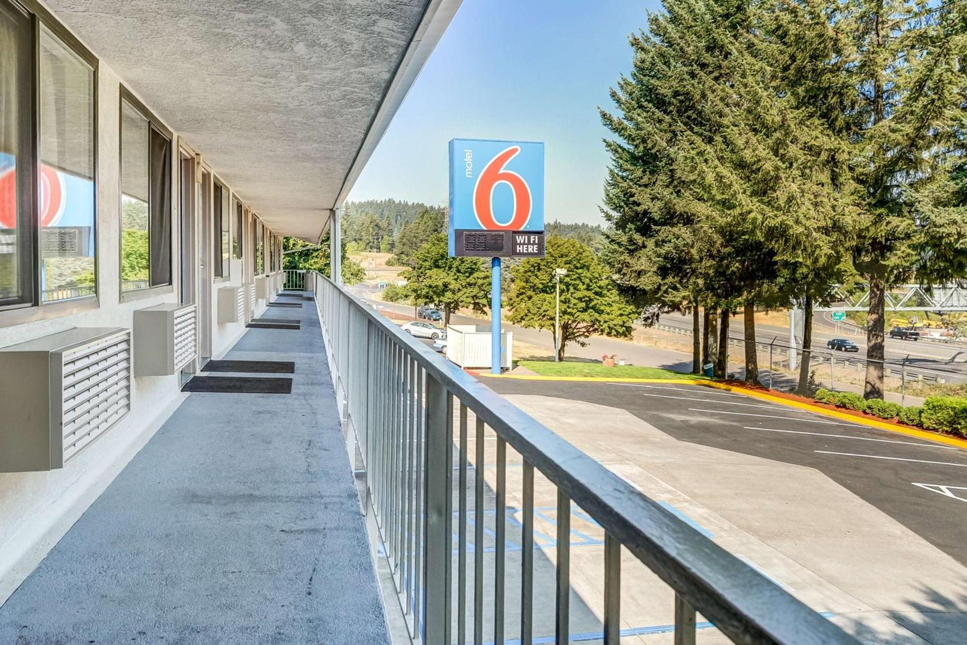 Motel 6-Eugene, OR - South Springfield photo 3