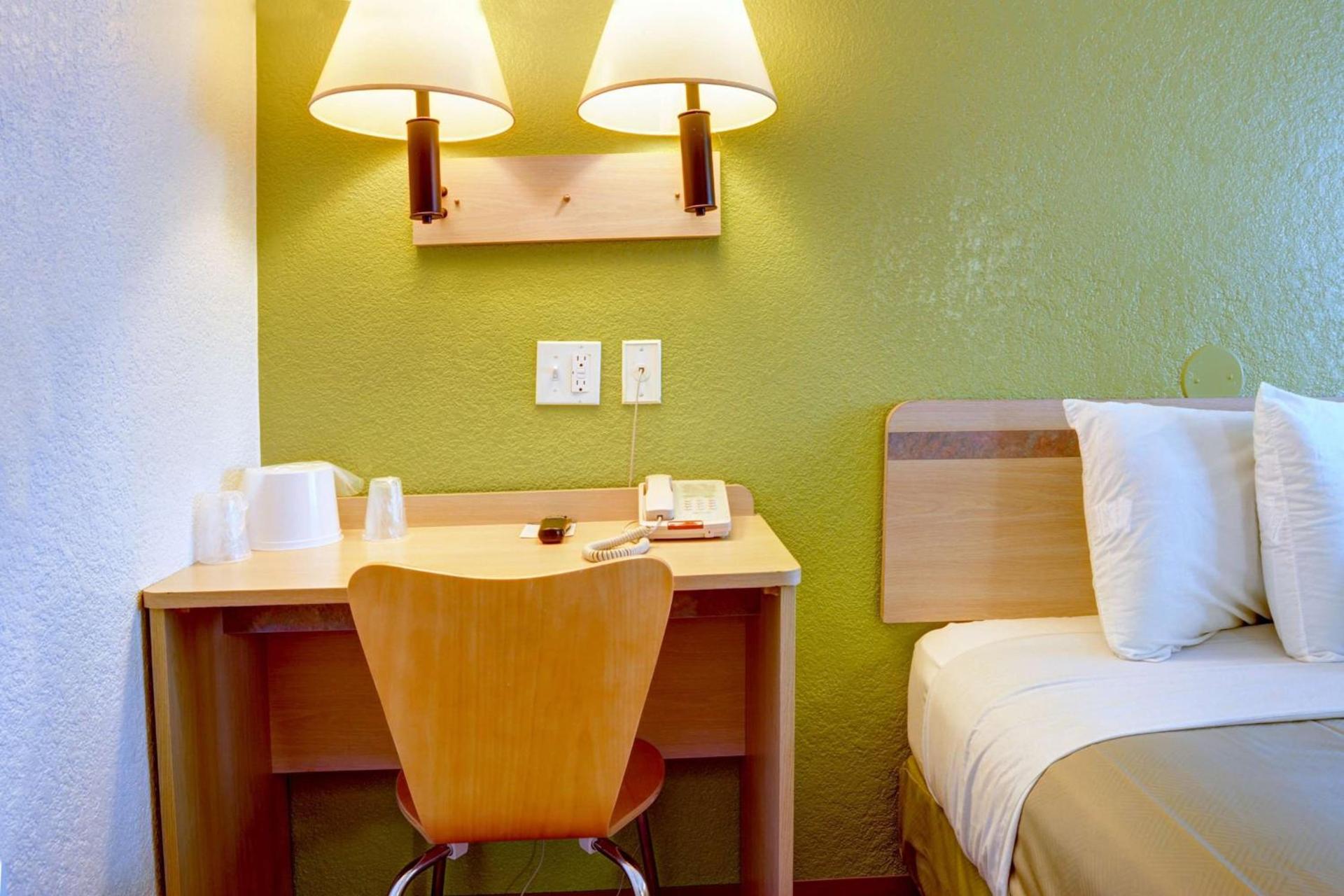 Motel 6-Eugene, OR - South Springfield photo 9
